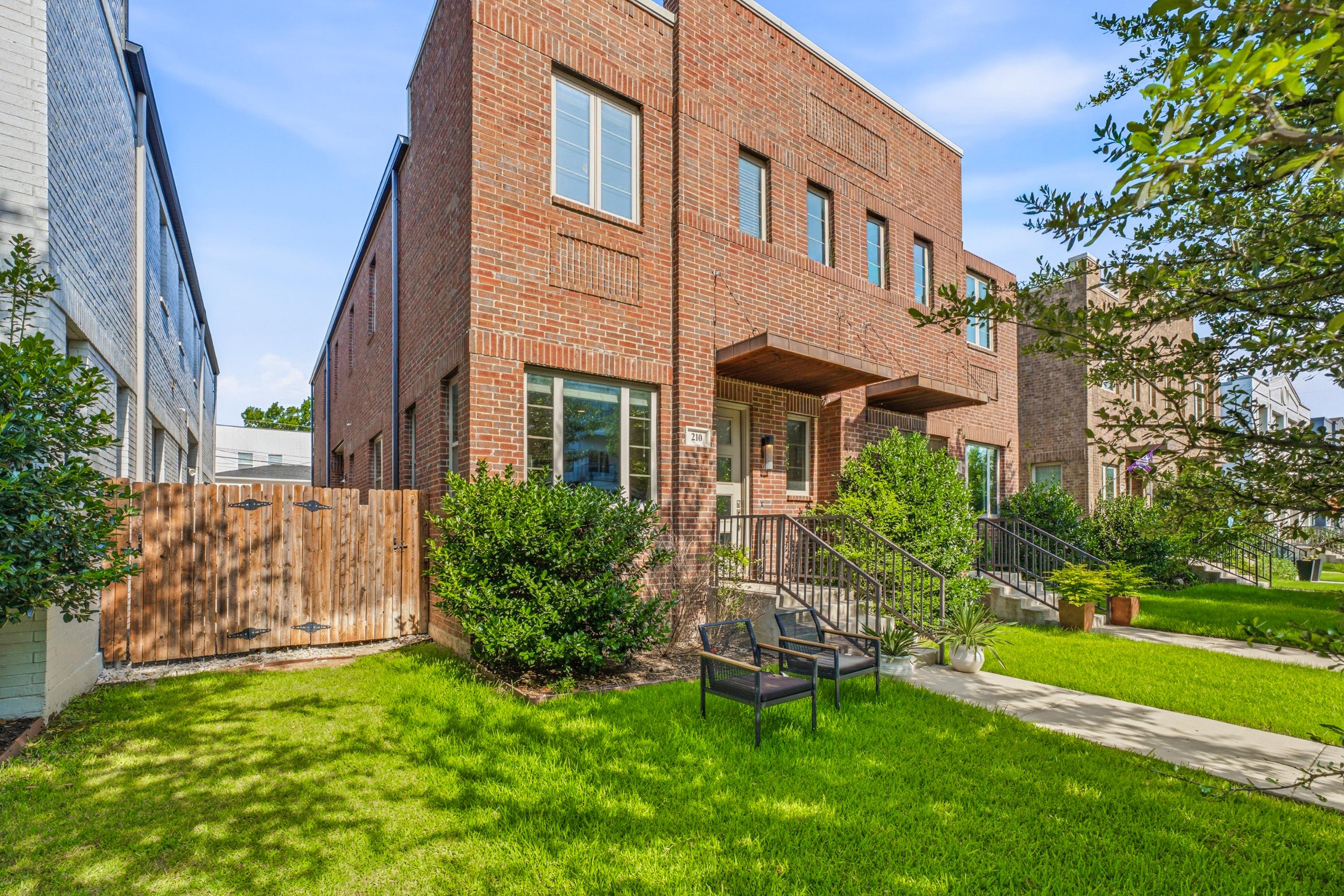 210 Wimberly Street Fort Worth TX 76107