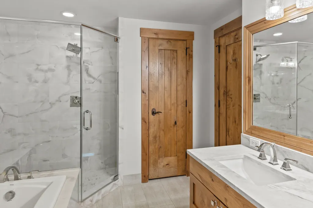 14 Hunter Hill Road #203C Crested Butte CO 81224