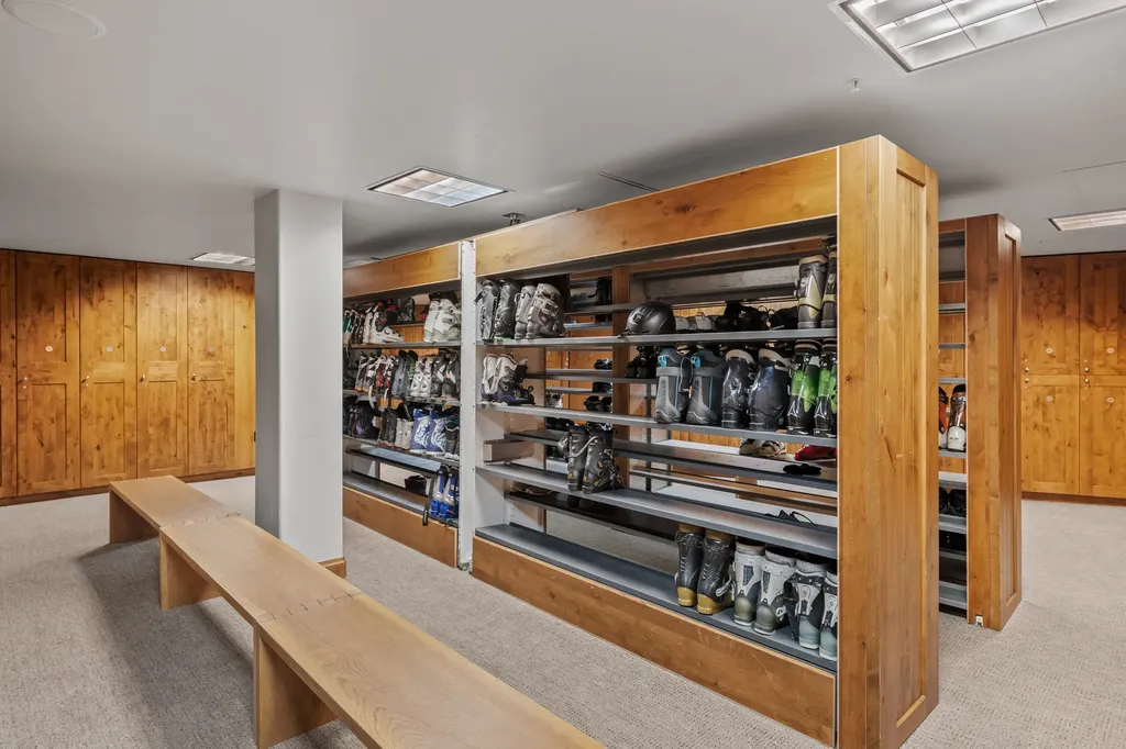 14 Hunter Hill Road #203C Crested Butte CO 81224