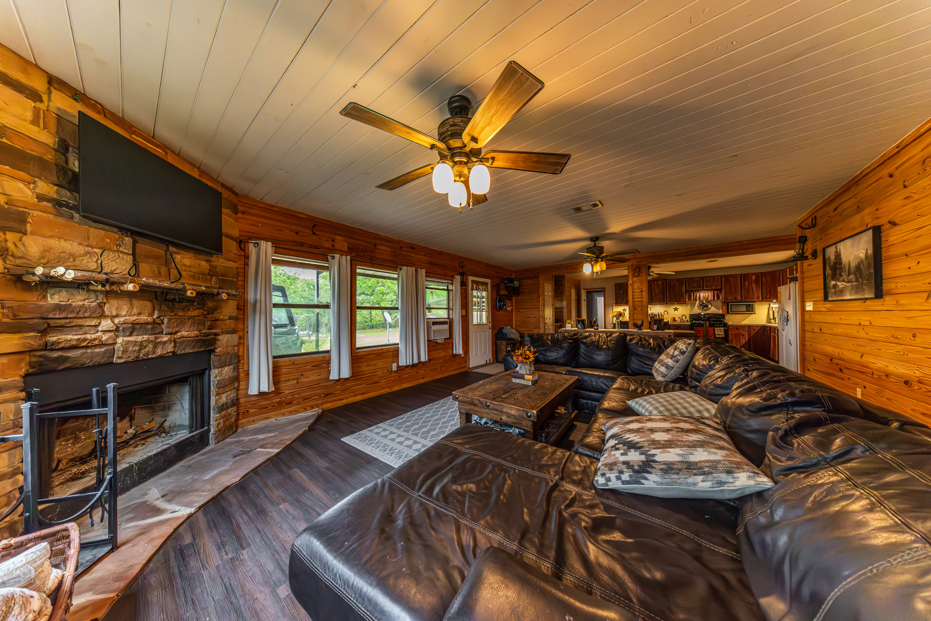 5531 NE County Road 3130 Kerens TX 75144