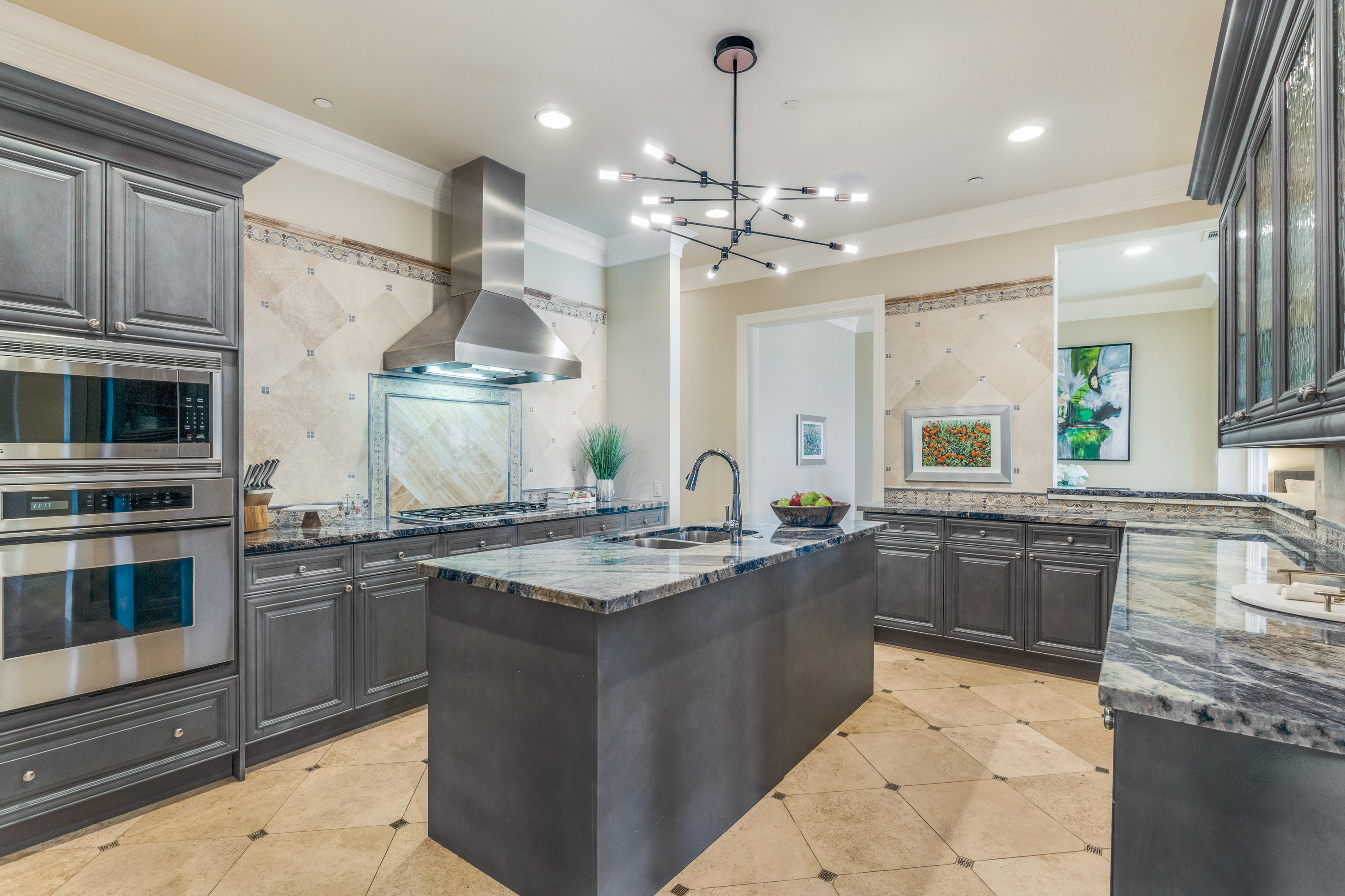 2828 Hood Street Dallas TX 75219
