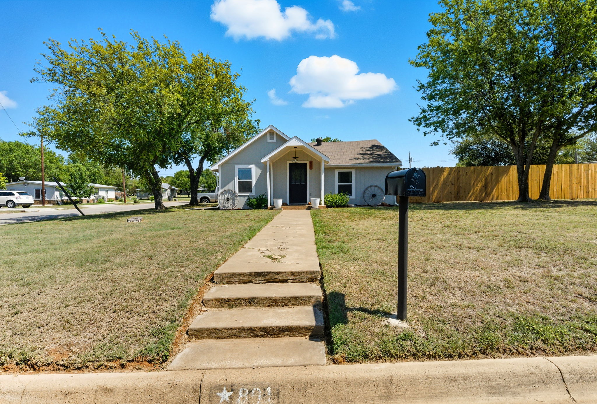 801 Carolina Street Graham TX 76450