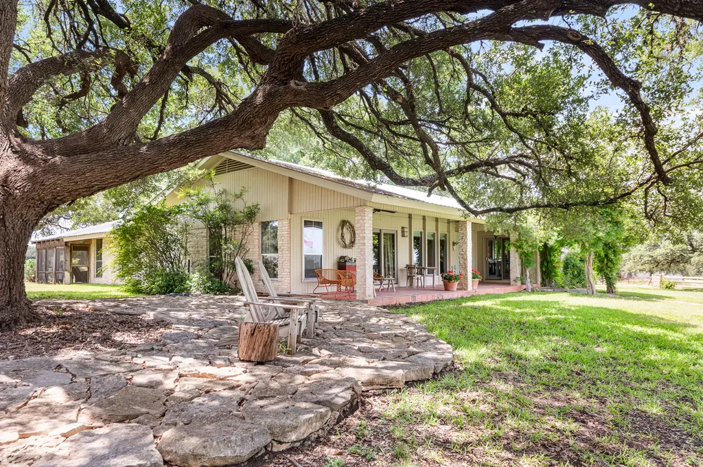 Spicewood TX, County Road 409 - Otra Vez Ranch