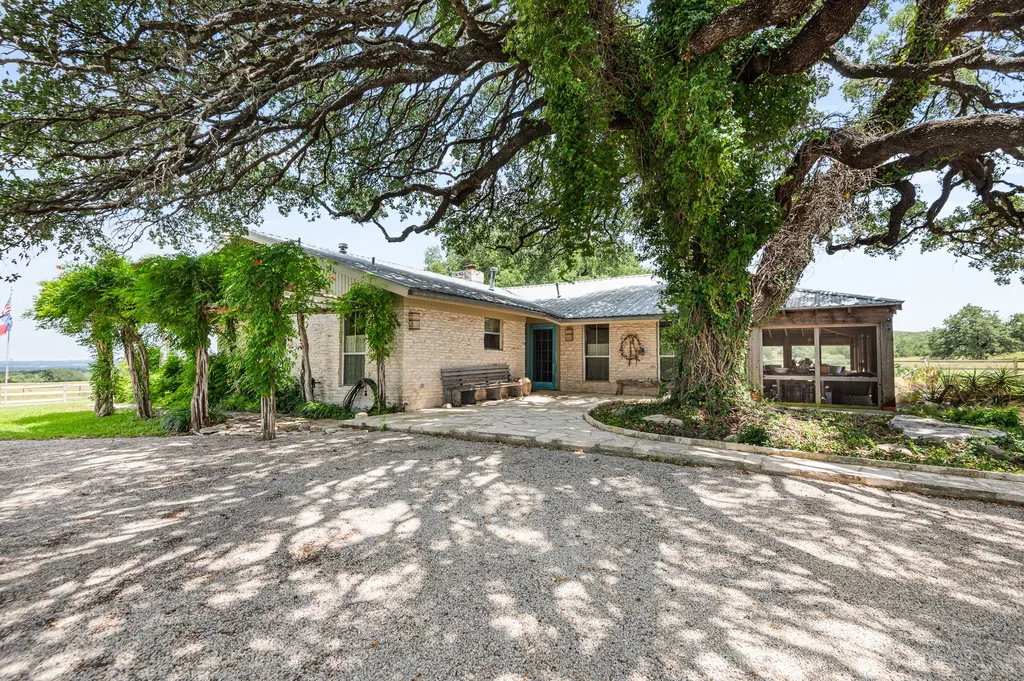 0 County Road 409 - Otra Vez Ranch Spicewood TX 78669