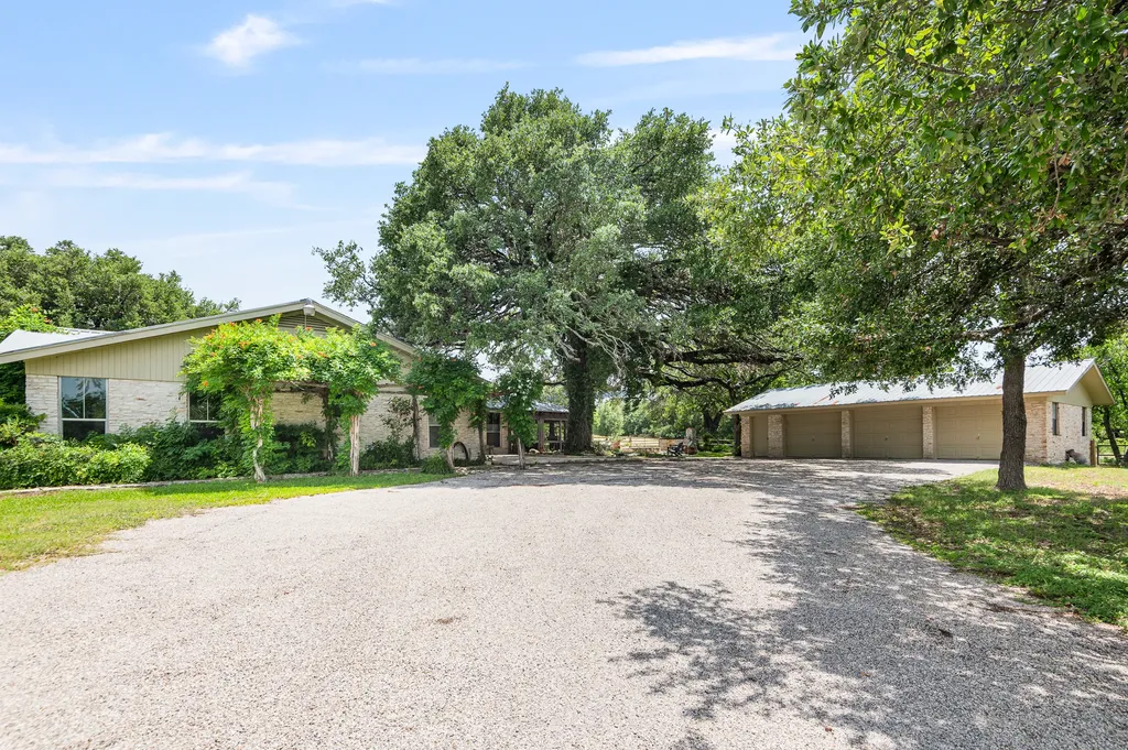 0 County Road 409 - Otra Vez Ranch Spicewood TX 78669