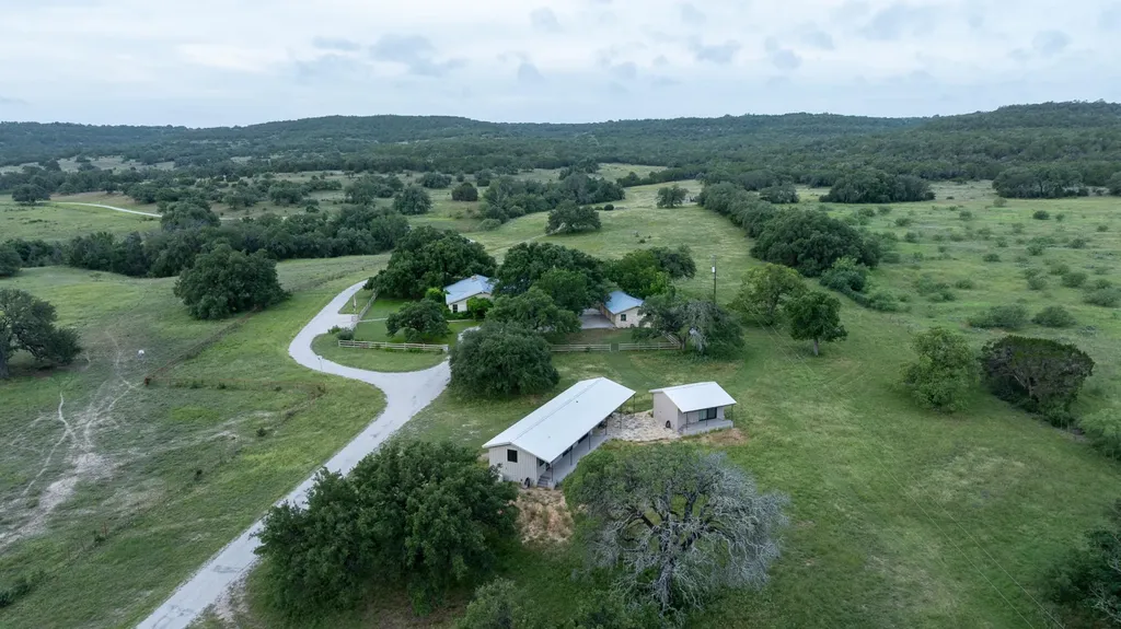 0 County Road 409 - Otra Vez Ranch Spicewood TX 78669