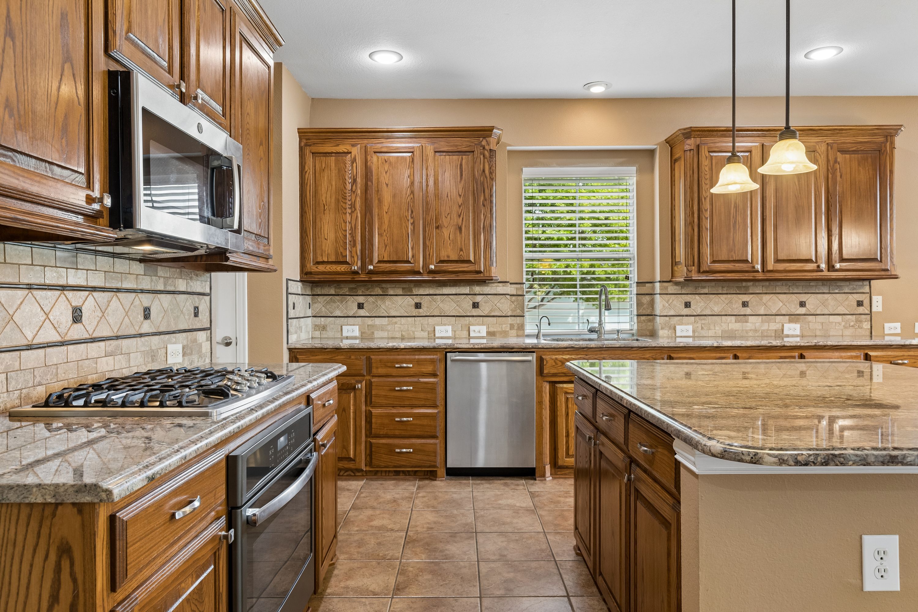8120 Bridge Street North Richland Hills TX 76180