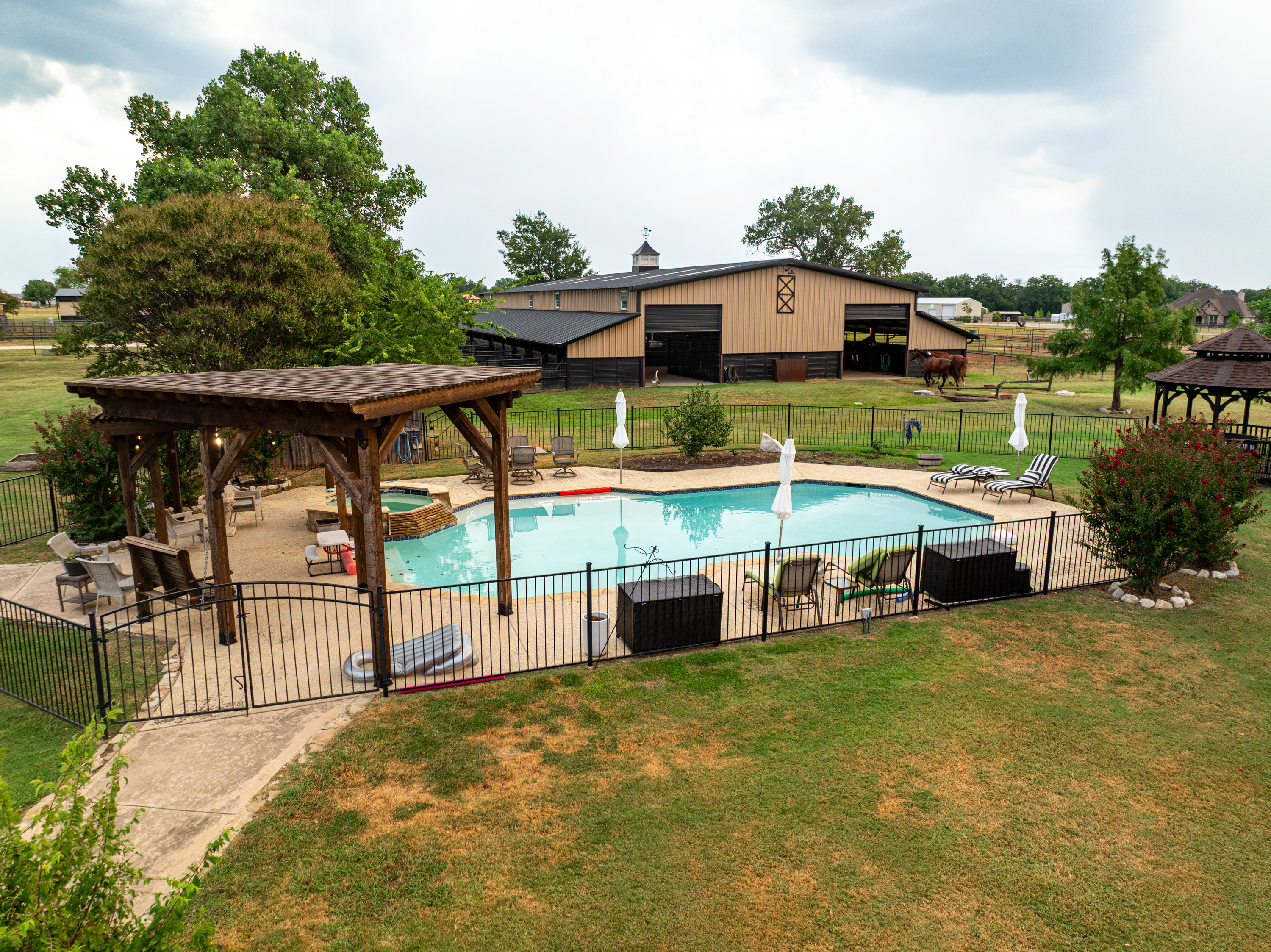 9940 Cole Road Pilot Point TX 76258