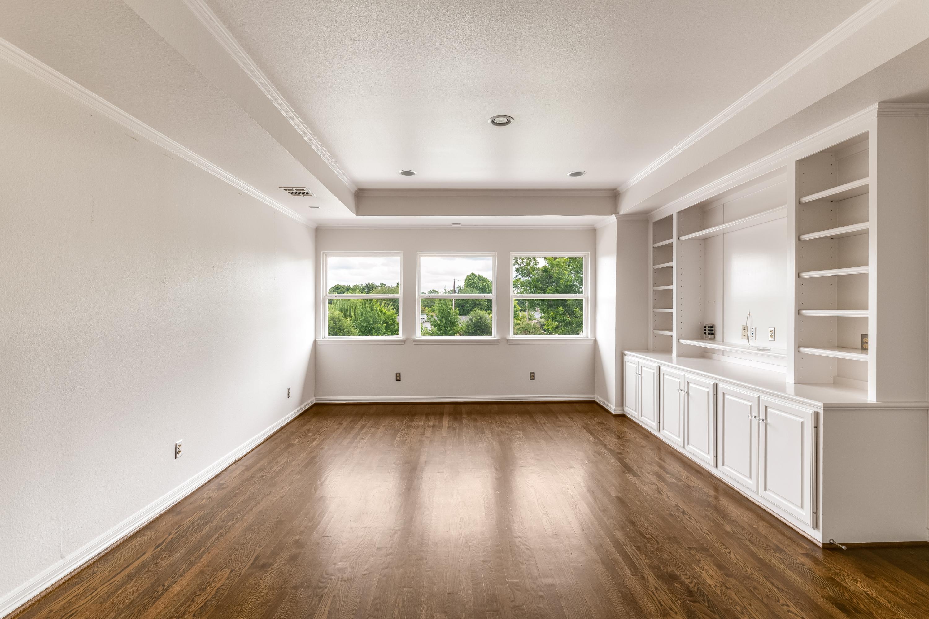 10110 Betty Jane Lane Dallas TX 75229