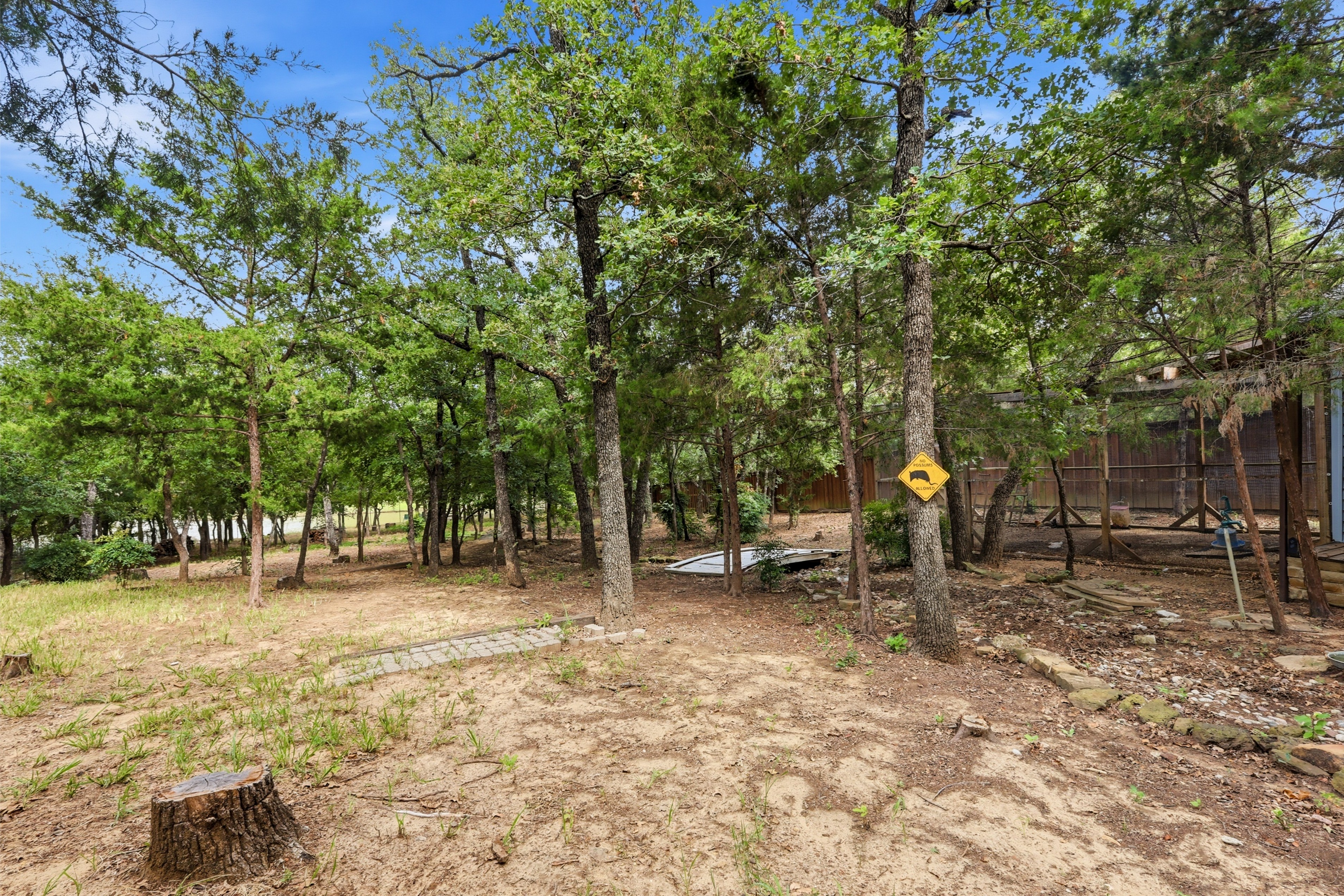 2930 Peninsula Drive Grapevine TX 76051