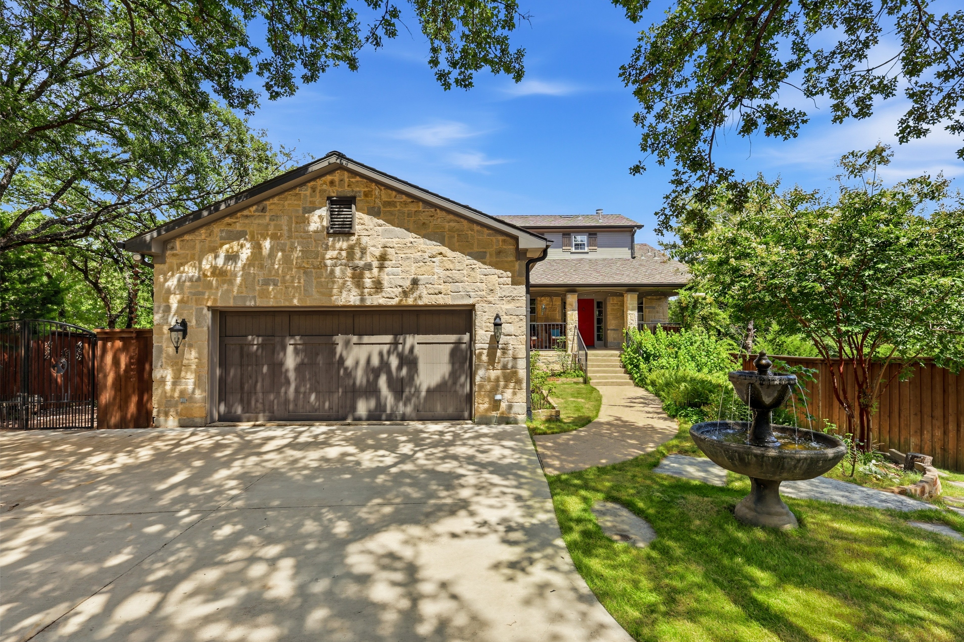 2930 Peninsula Drive Grapevine TX 76051