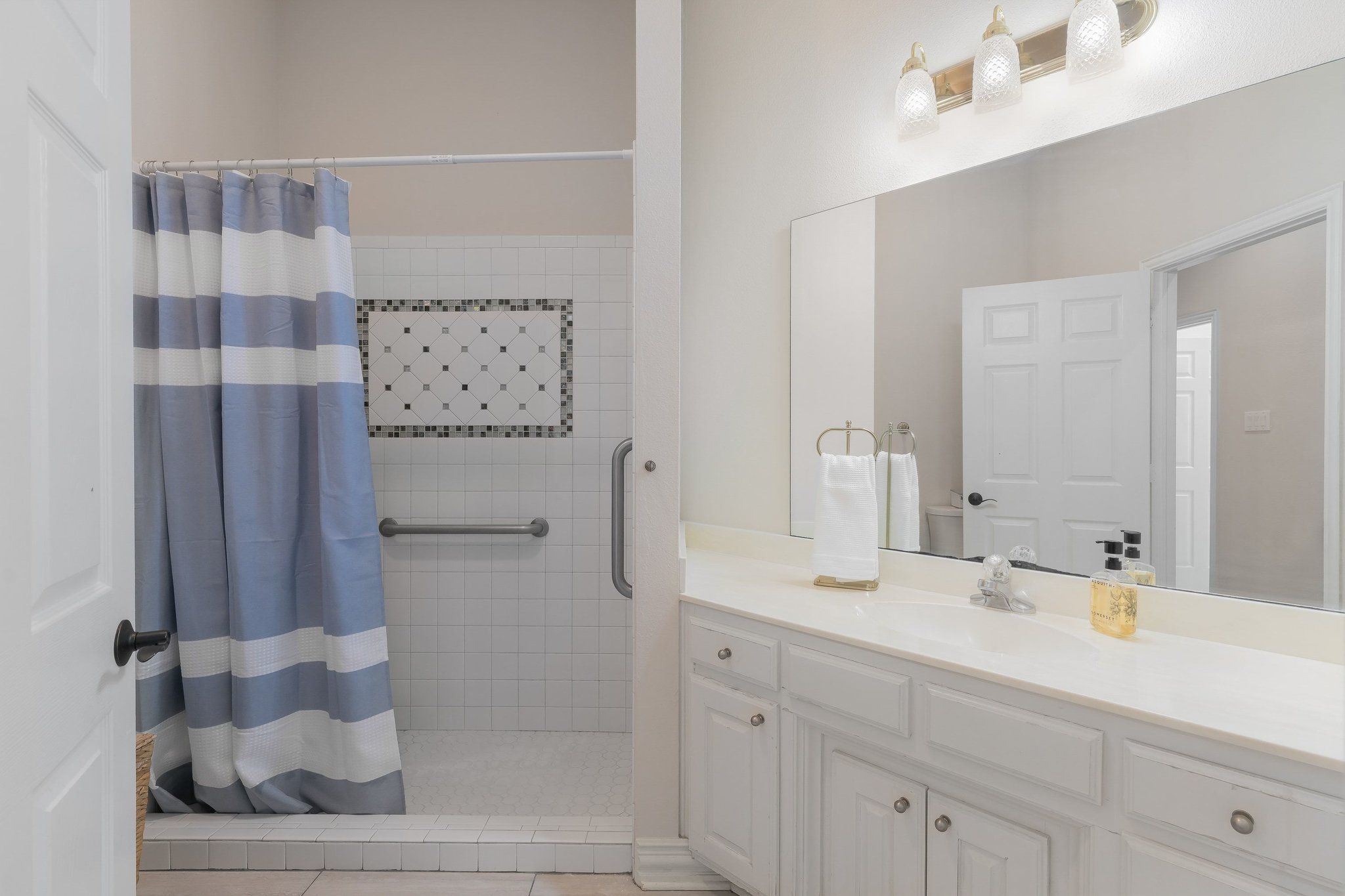 302 W Charlottesville Avenue Colleyville TX 76034