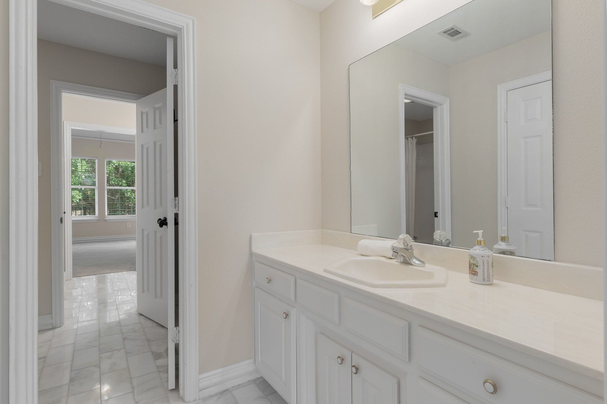 302 W Charlottesville Avenue Colleyville TX 76034