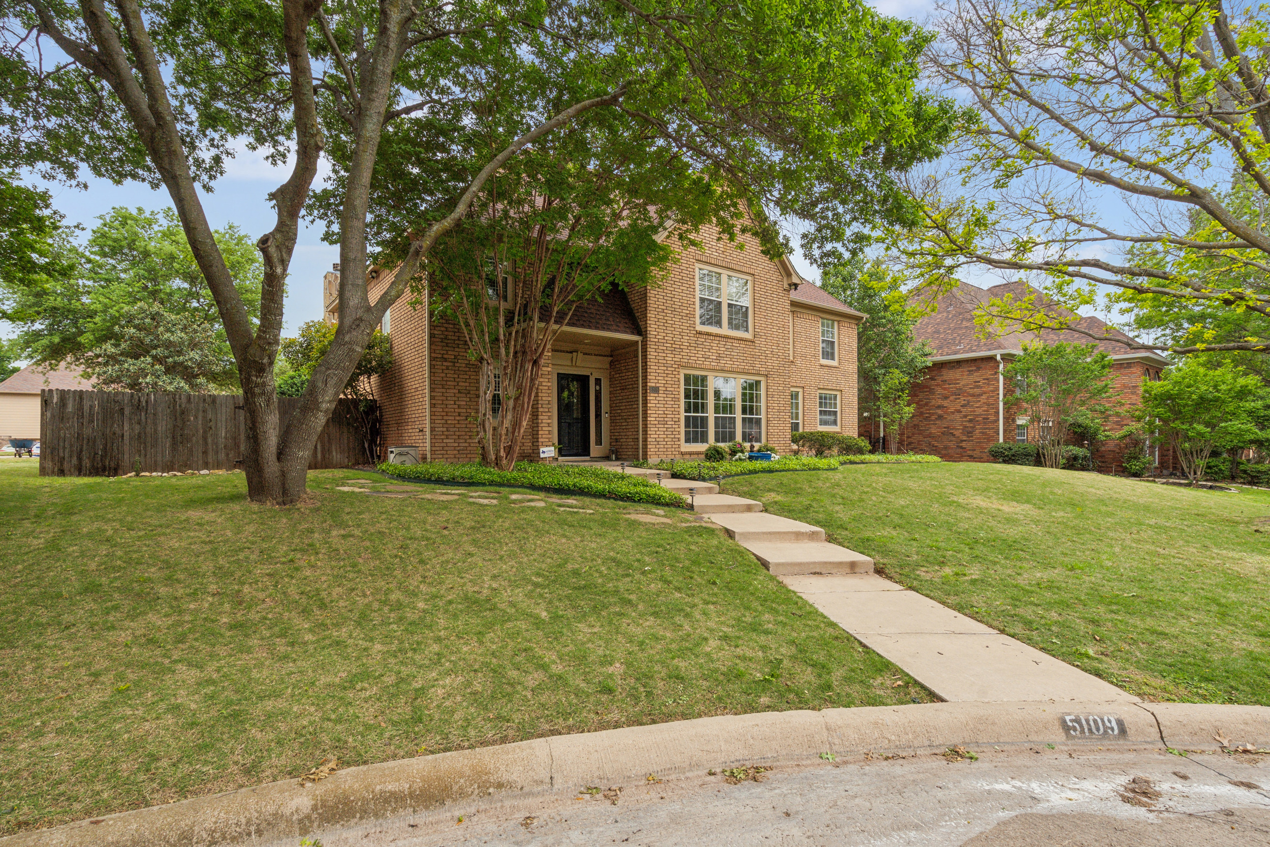 5109 Dewdrop Lane Fort Worth TX 76123