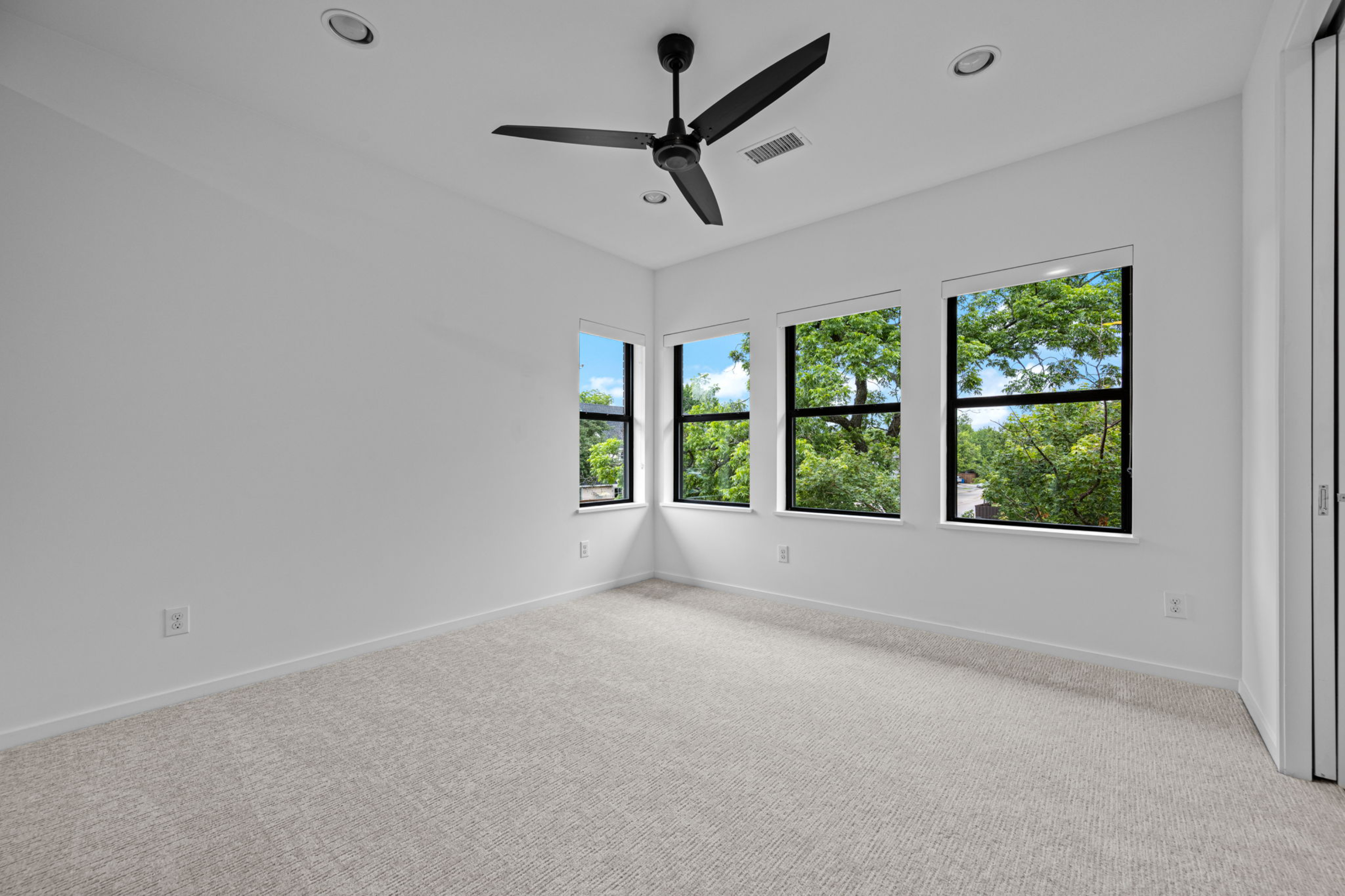 5645 Vickery Boulevard Dallas TX 75206