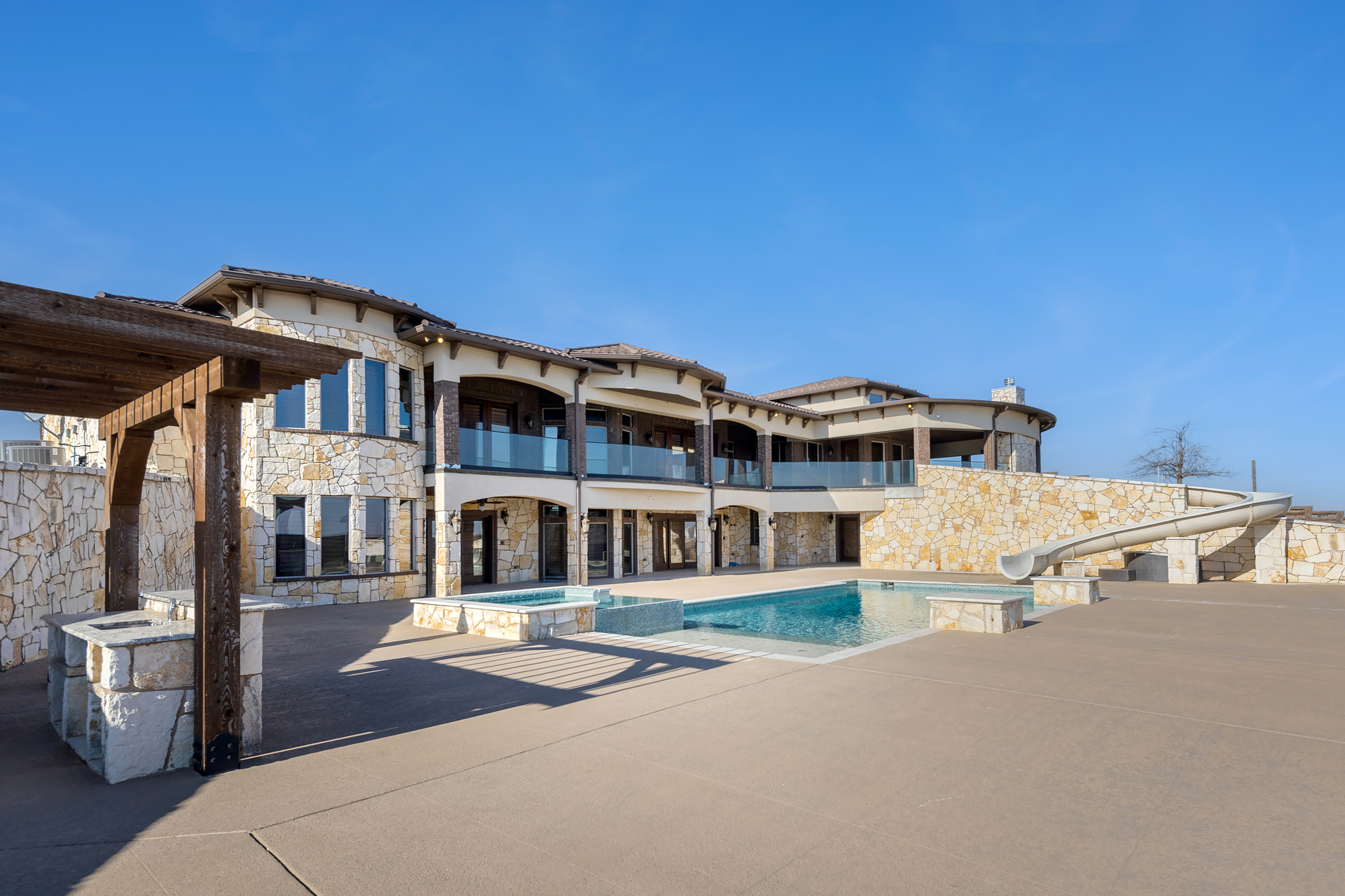 353 County Road 2510 Decatur TX 76234