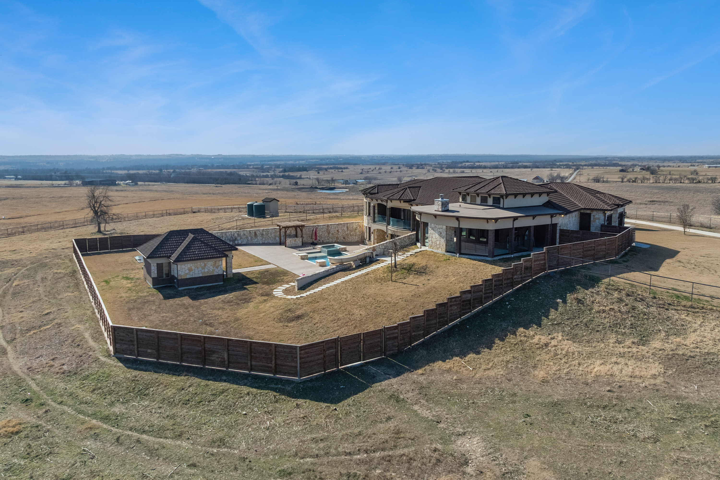 353 County Road 2510 Decatur TX 76234