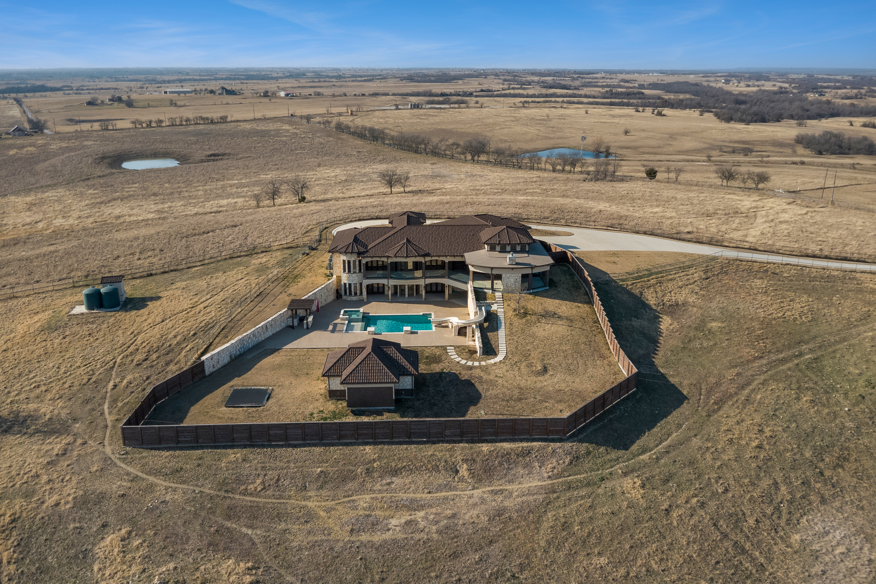 353 County Road 2510 Decatur TX 76234
