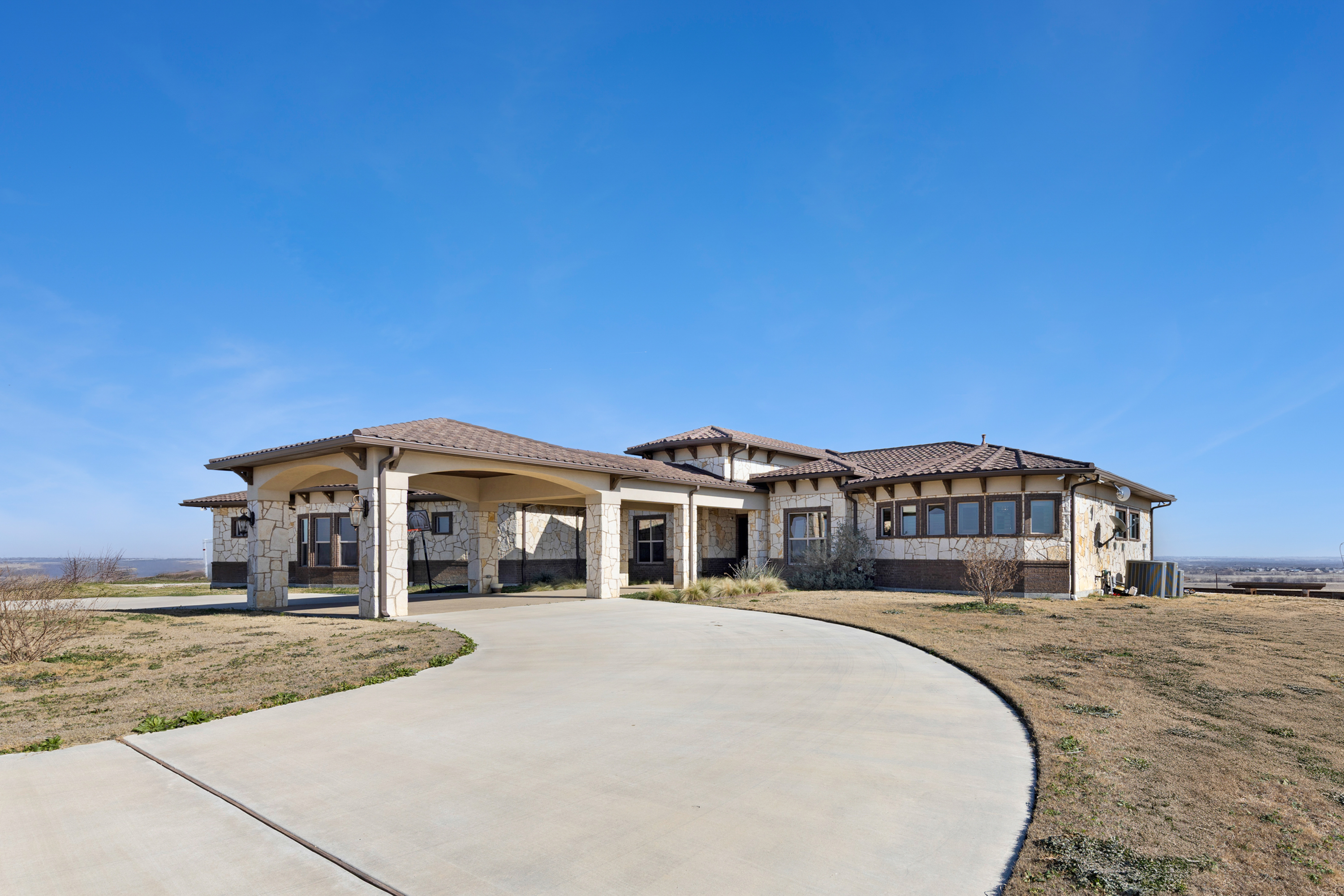 353 County Road 2510 Decatur TX 76234