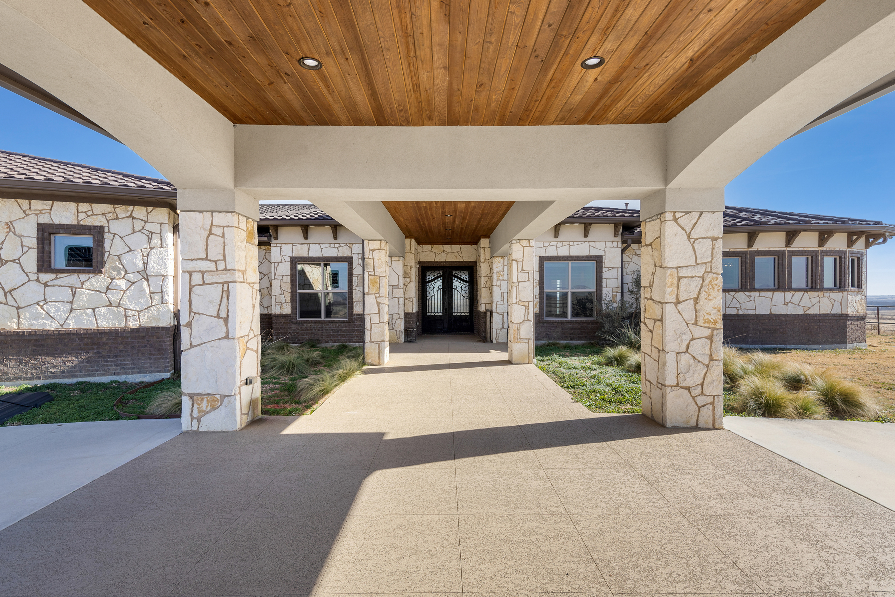 353 County Road 2510 Decatur TX 76234