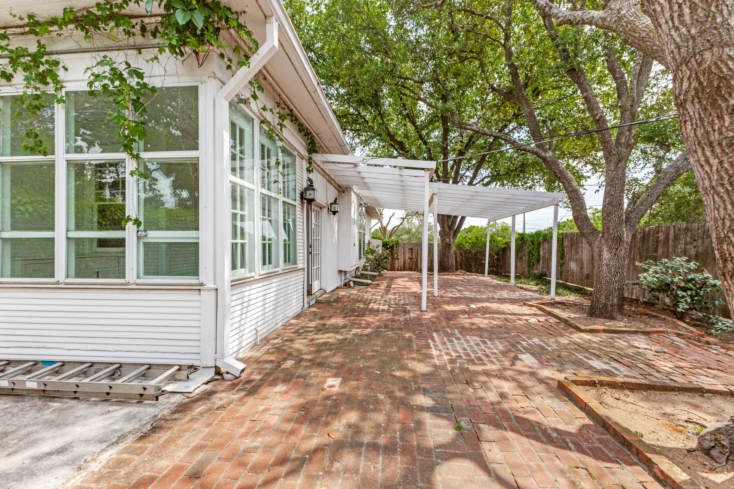 515 S Lamar Street Eastland TX 76448
