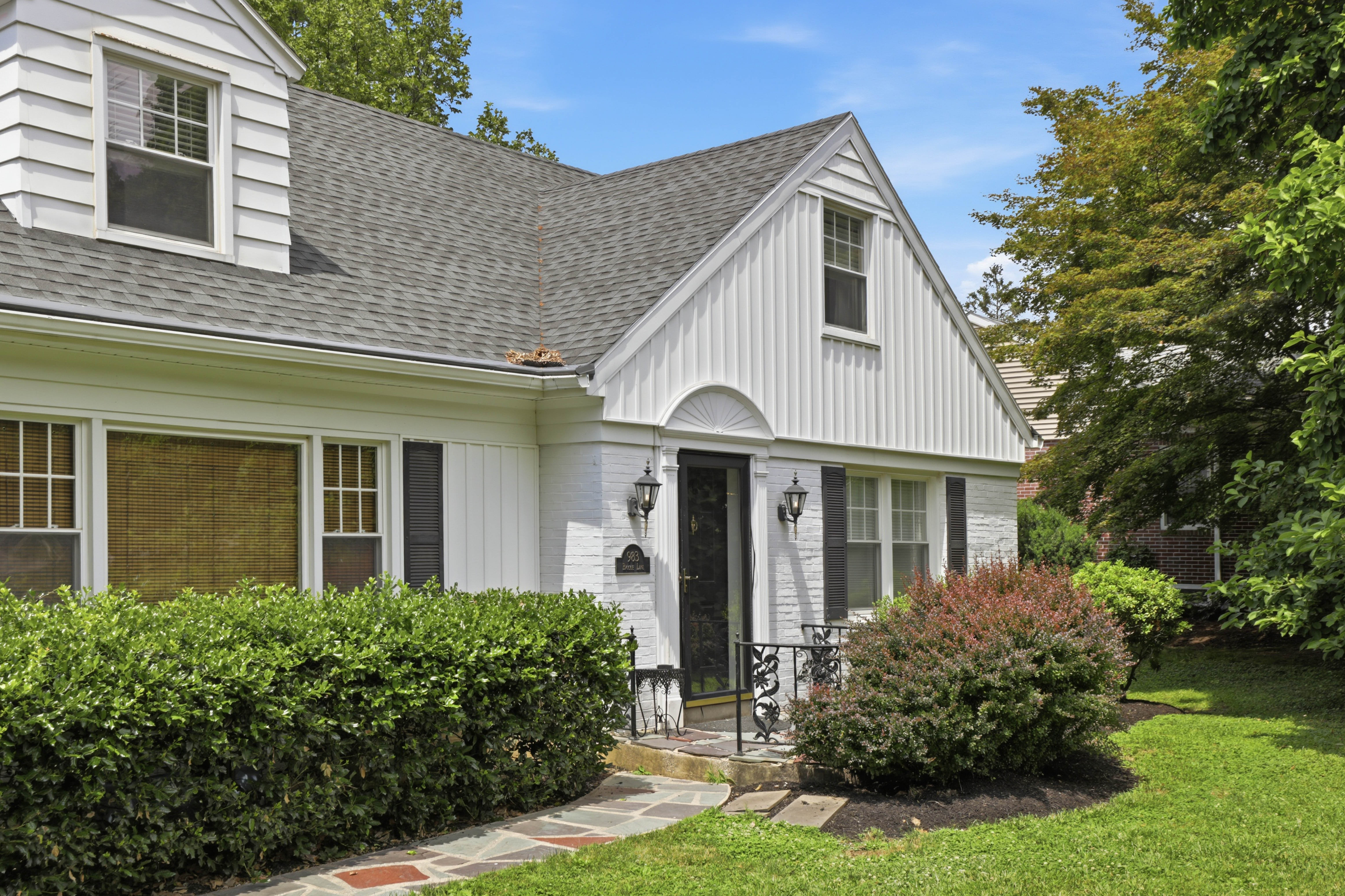 983 Brockie Lane York PA 17403
