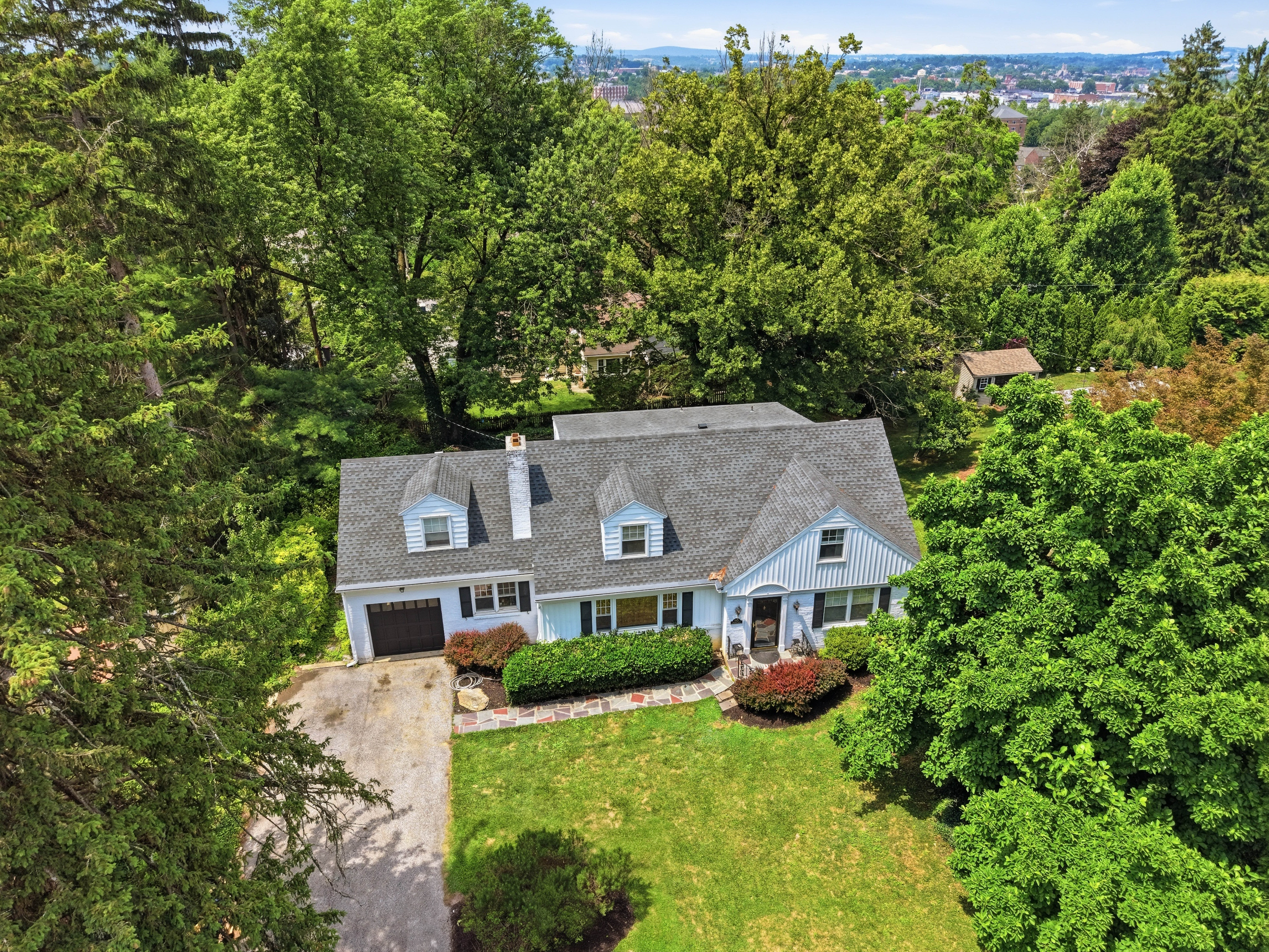 983 Brockie Lane York PA 17403