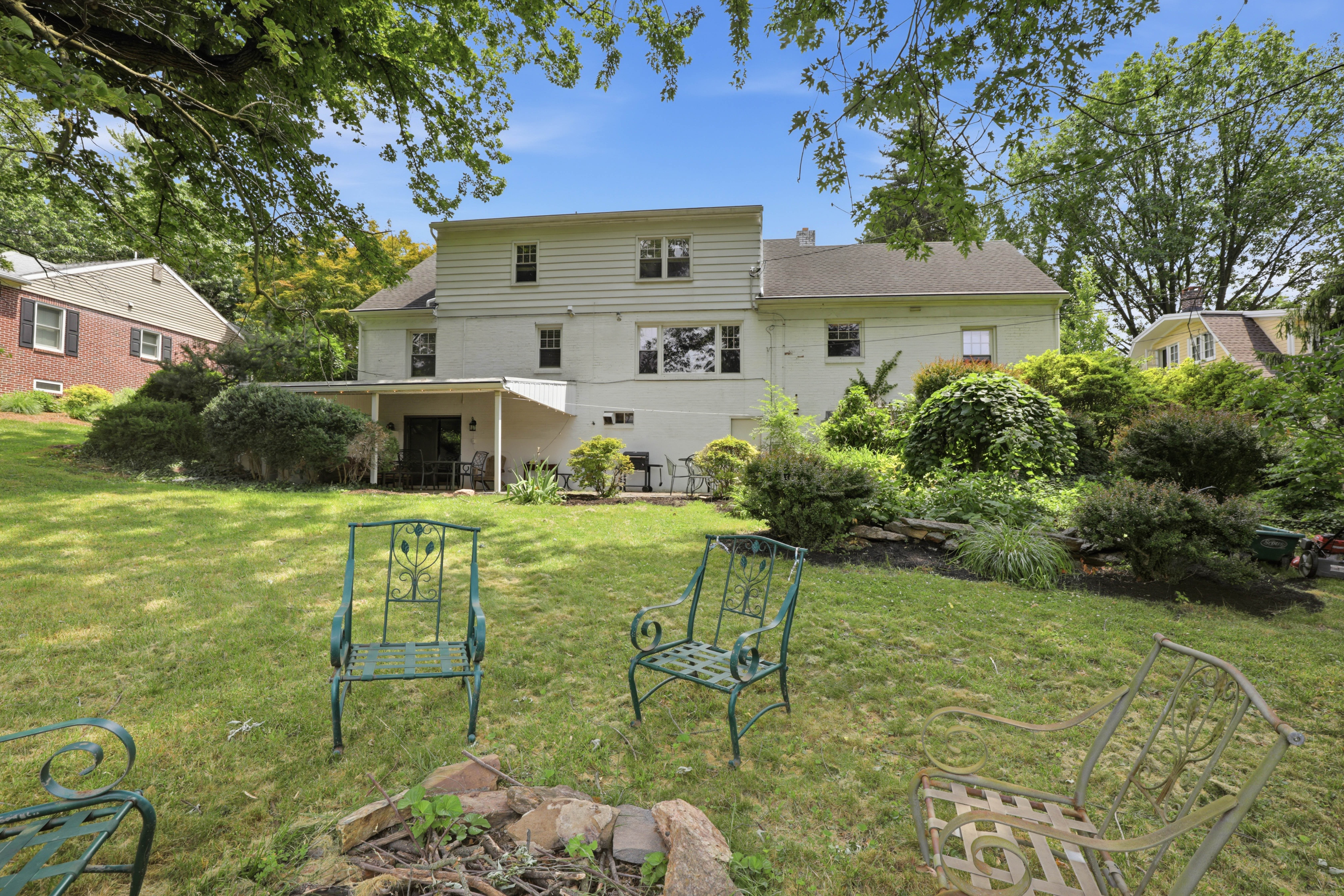 983 Brockie Lane York PA 17403