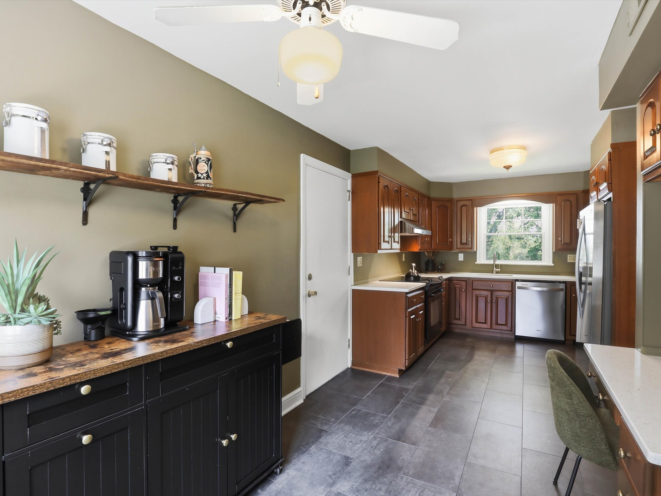 983 Brockie Lane York PA 17403