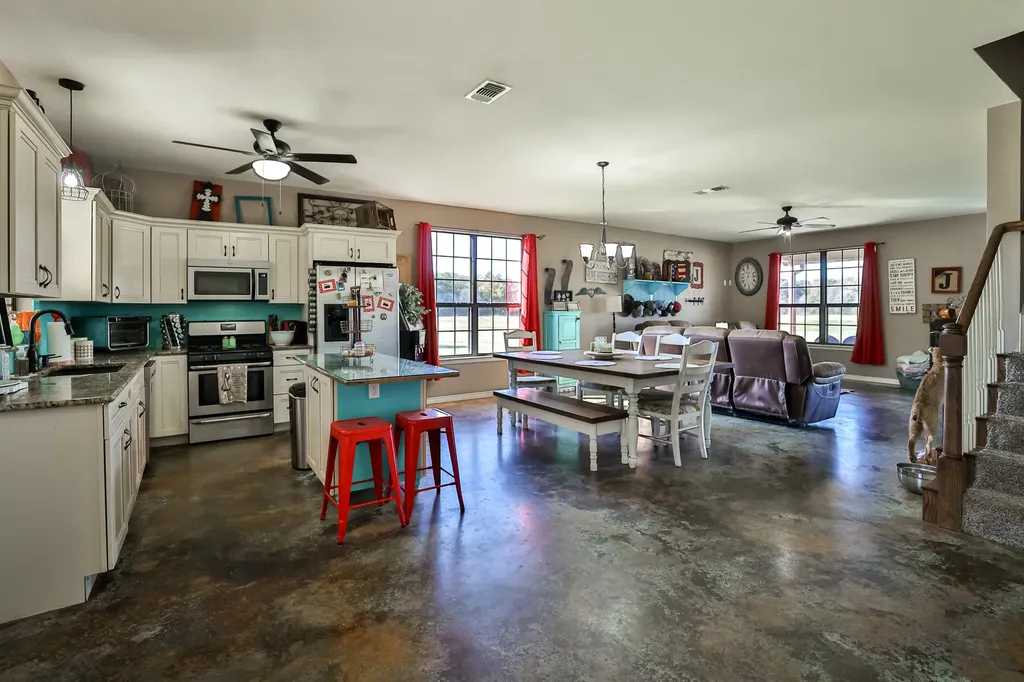 3181 Fm 274 Bonham TX 75418