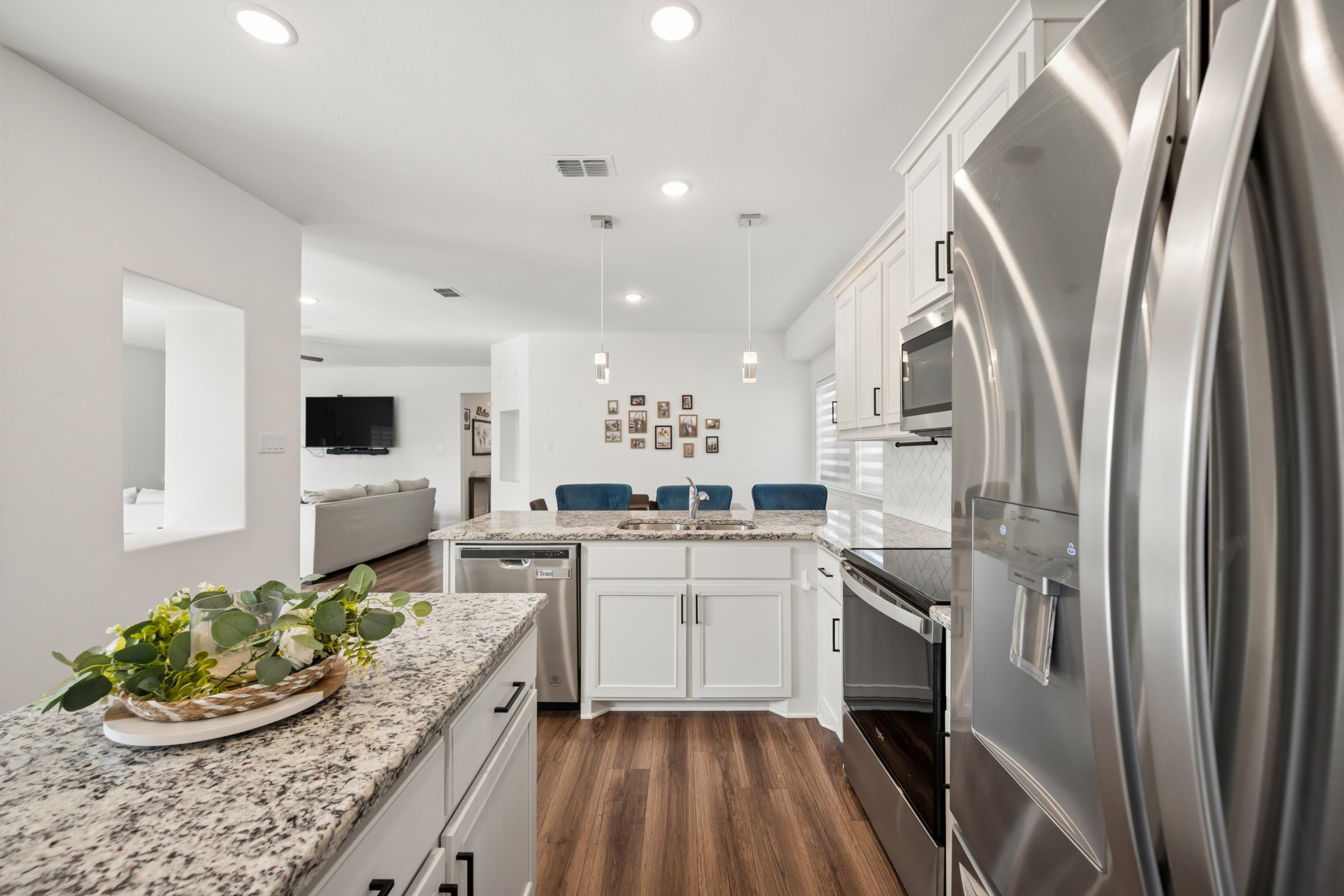 916 Crockett Street Aubrey TX 76227