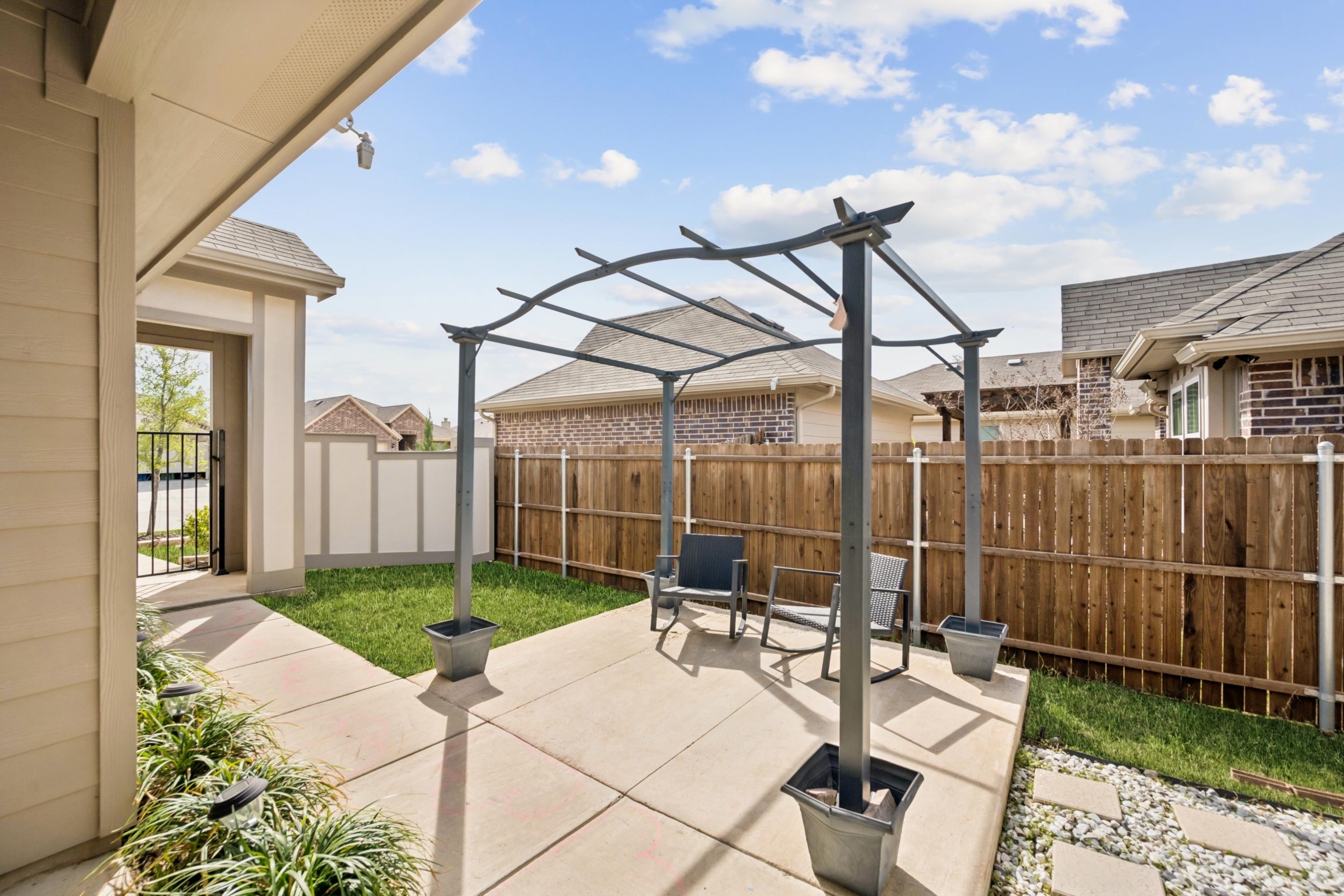 916 Crockett Street Aubrey TX 76227