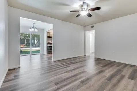 428 N Dallas Avenue Lancaster TX 75146