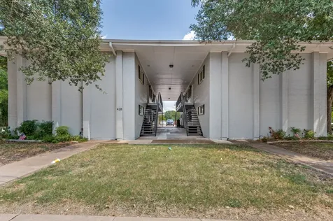 428 N Dallas Avenue Lancaster TX 75146