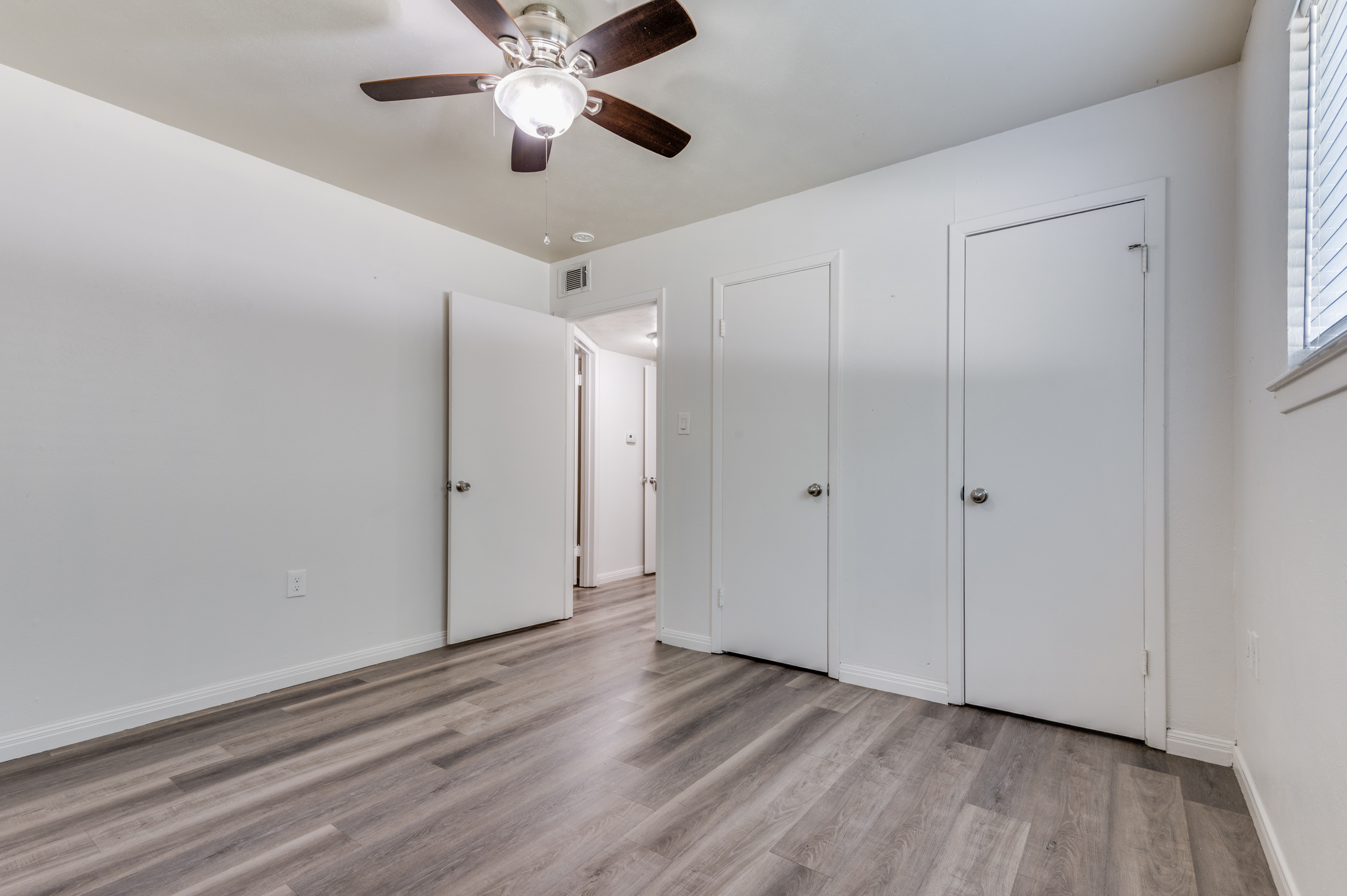 428 N Dallas Avenue Lancaster TX 75146