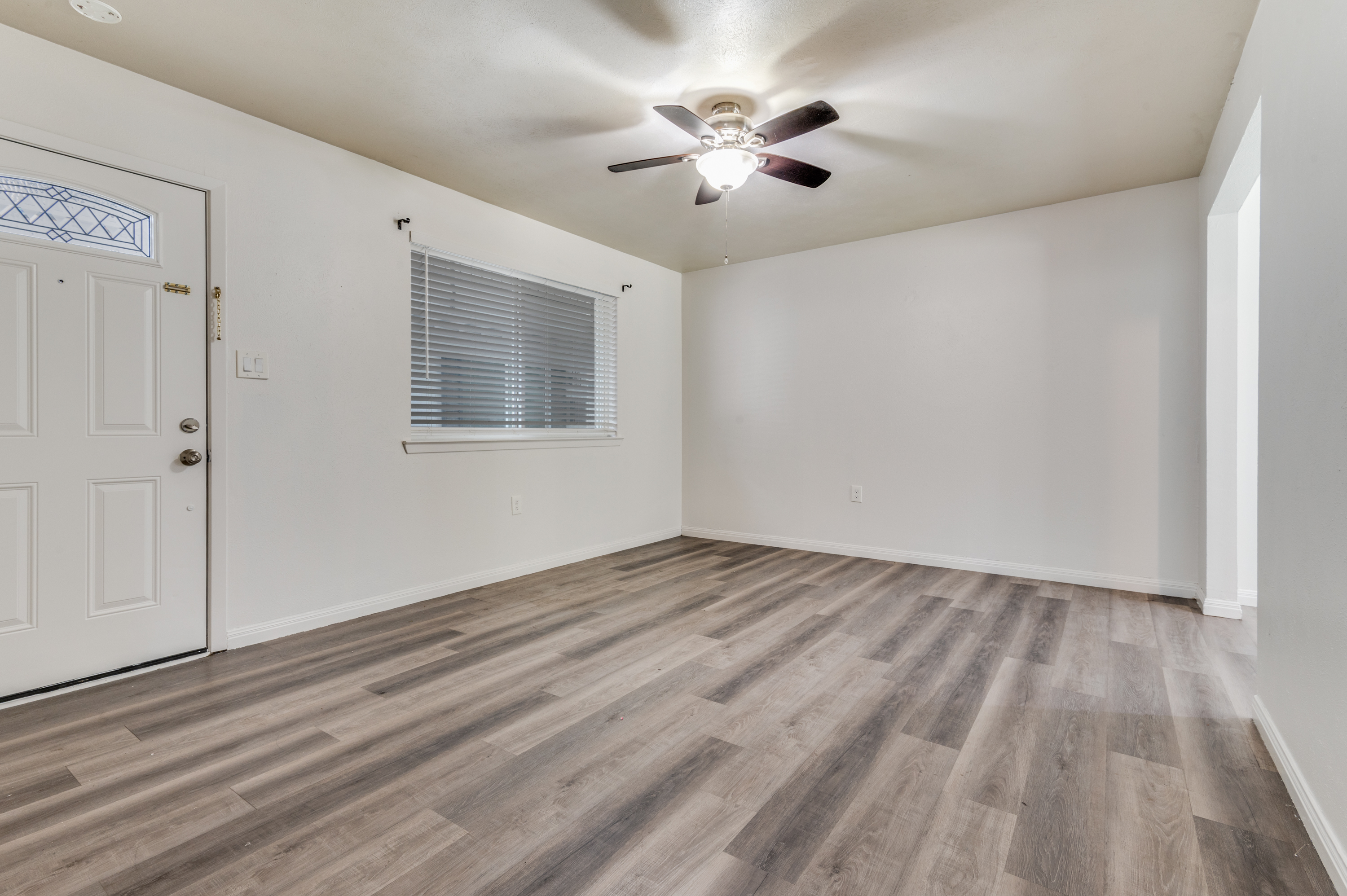 428 N Dallas Avenue Lancaster TX 75146