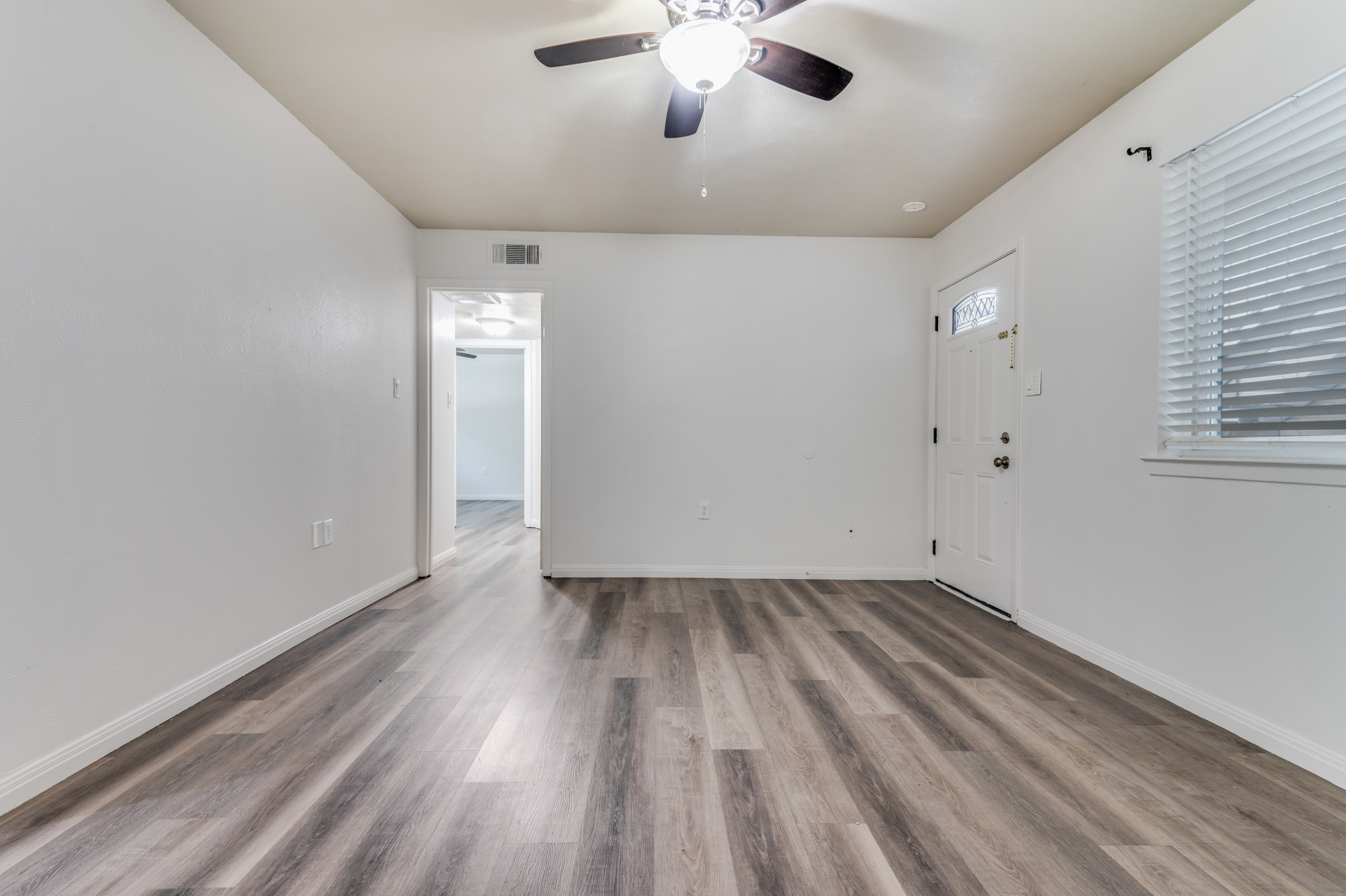 428 N Dallas Avenue Lancaster TX 75146