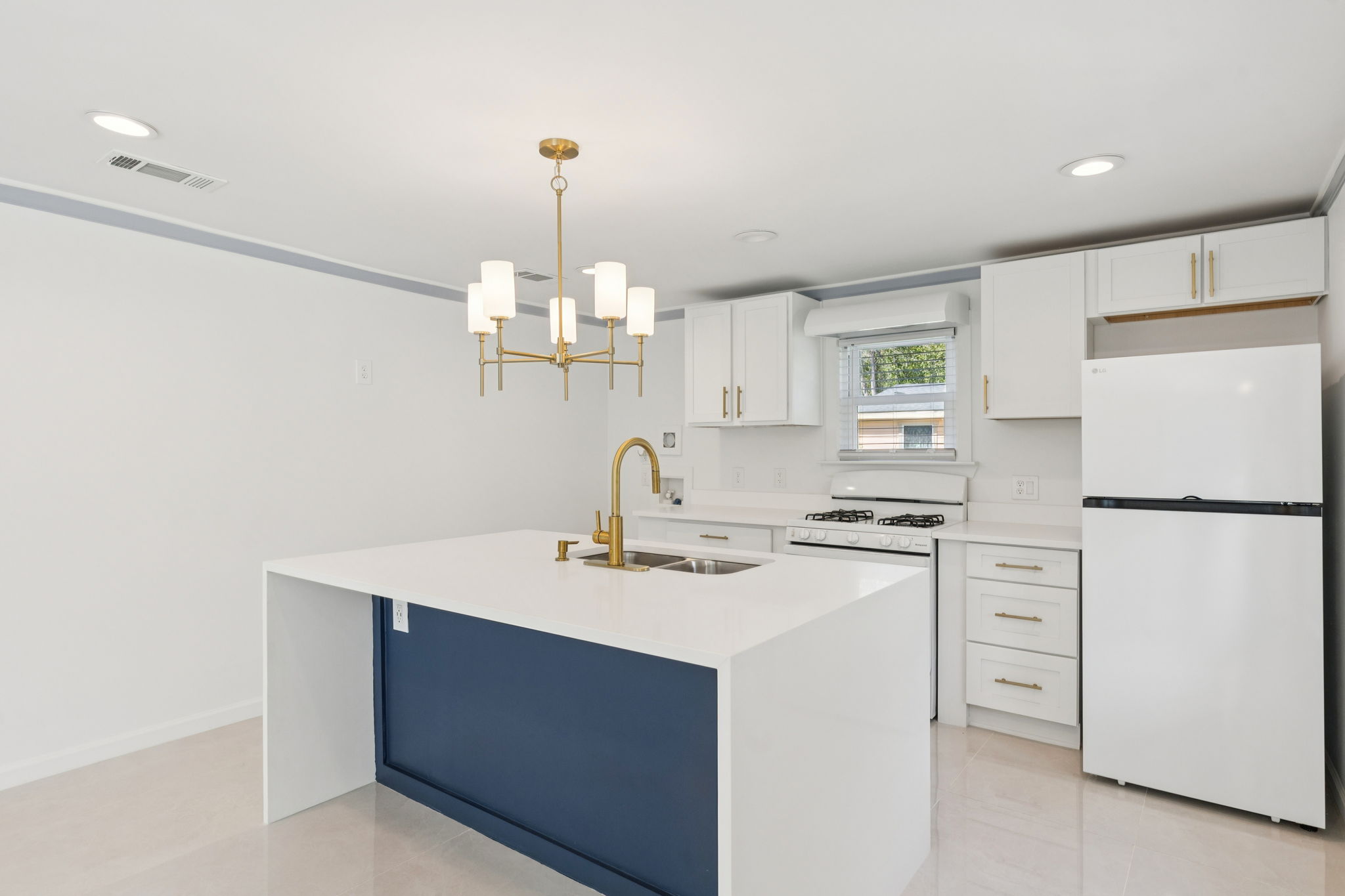 621 Alameda Road Azle TX 76020