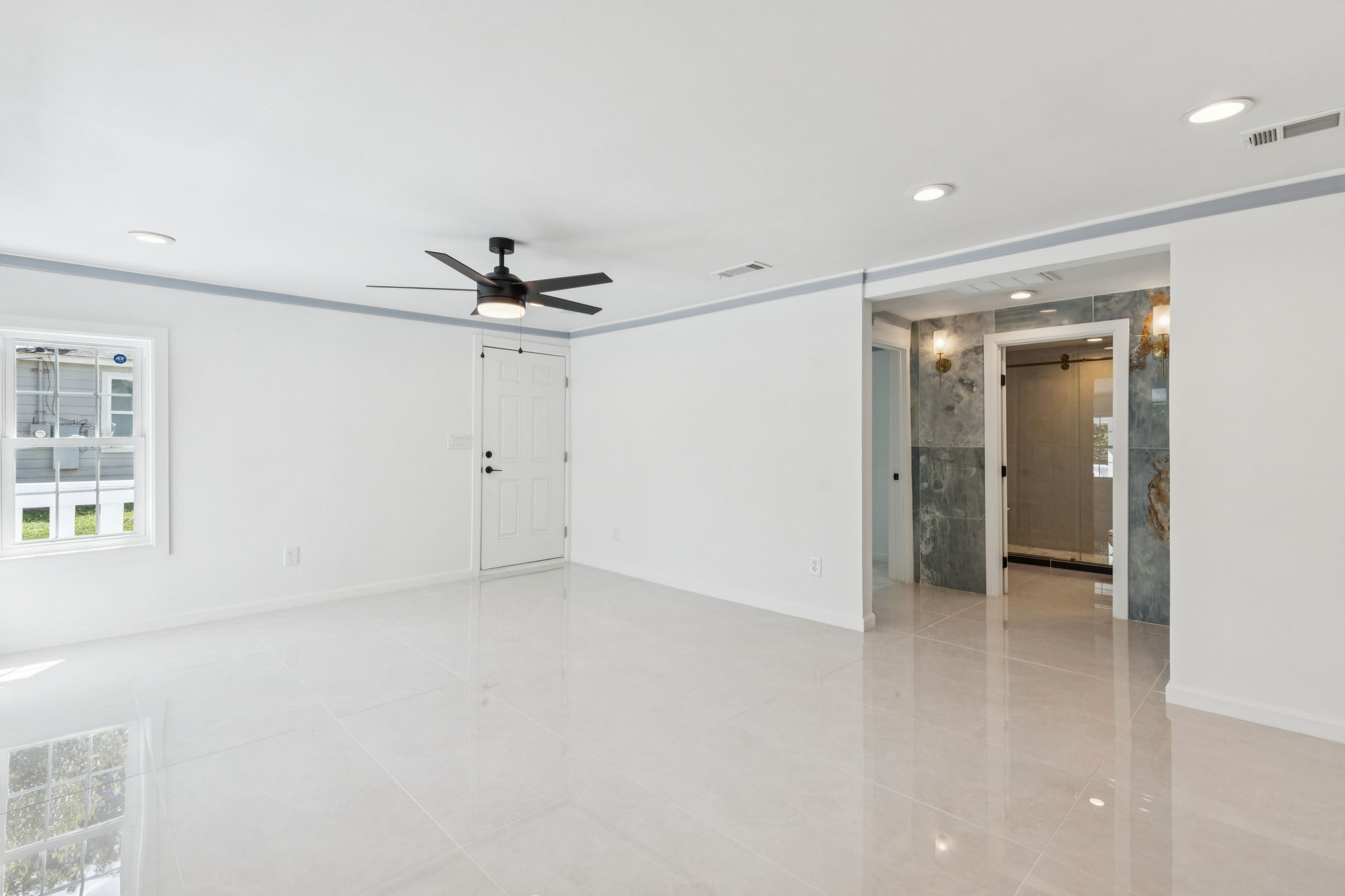 621 Alameda Road Azle TX 76020