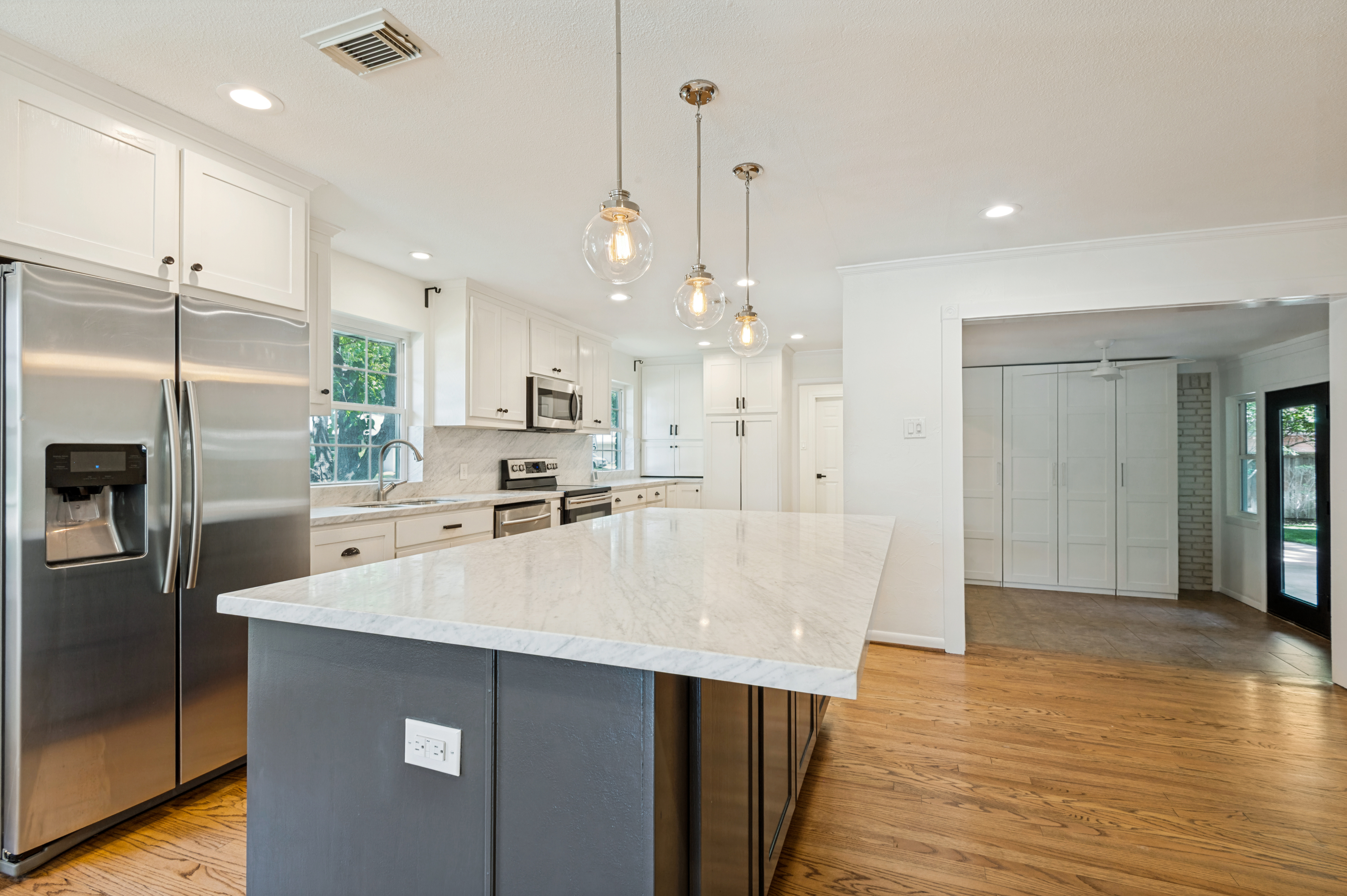 7105 Bennington Drive Dallas TX 75214