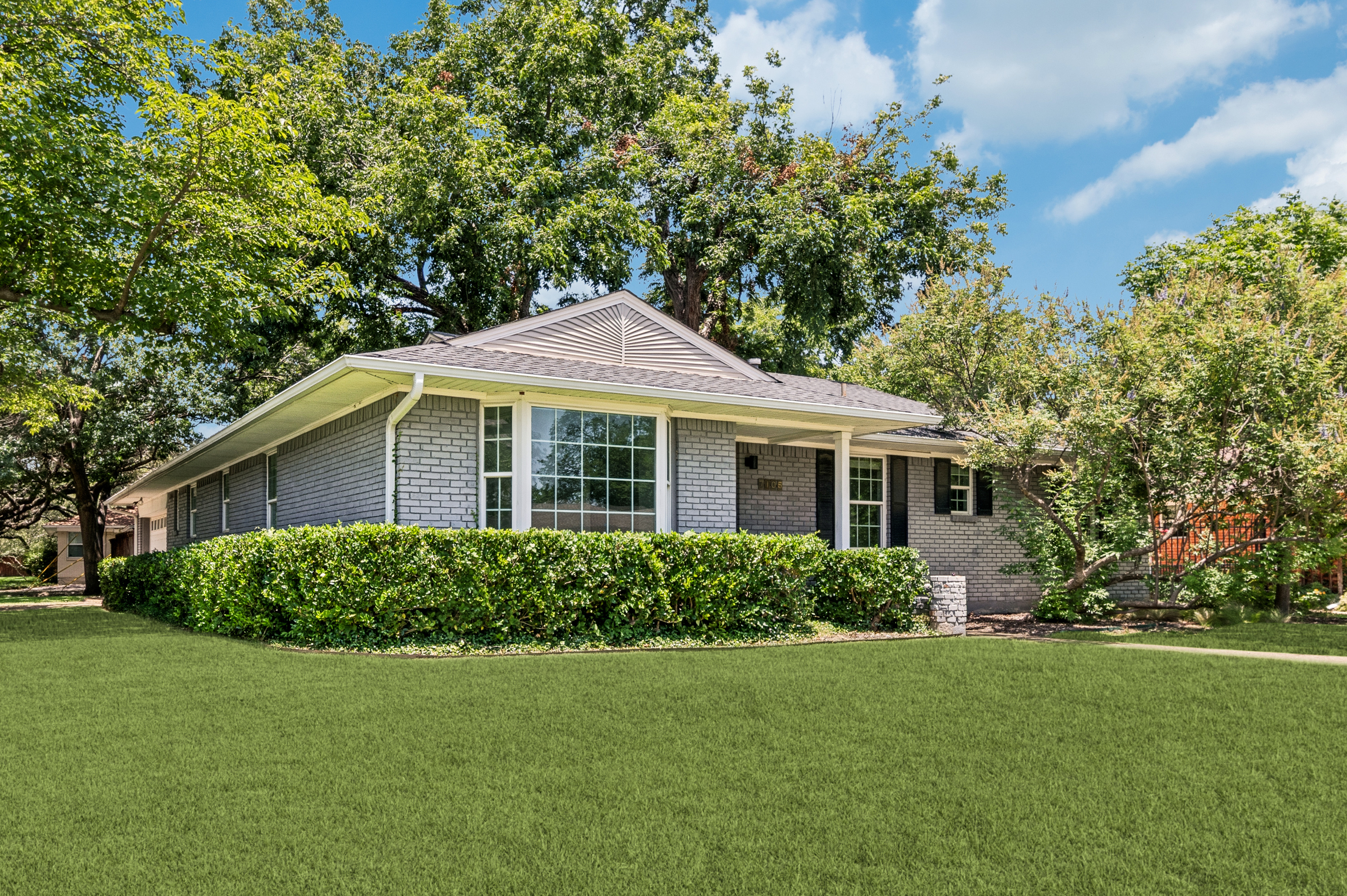 7105 Bennington Drive Dallas TX 75214