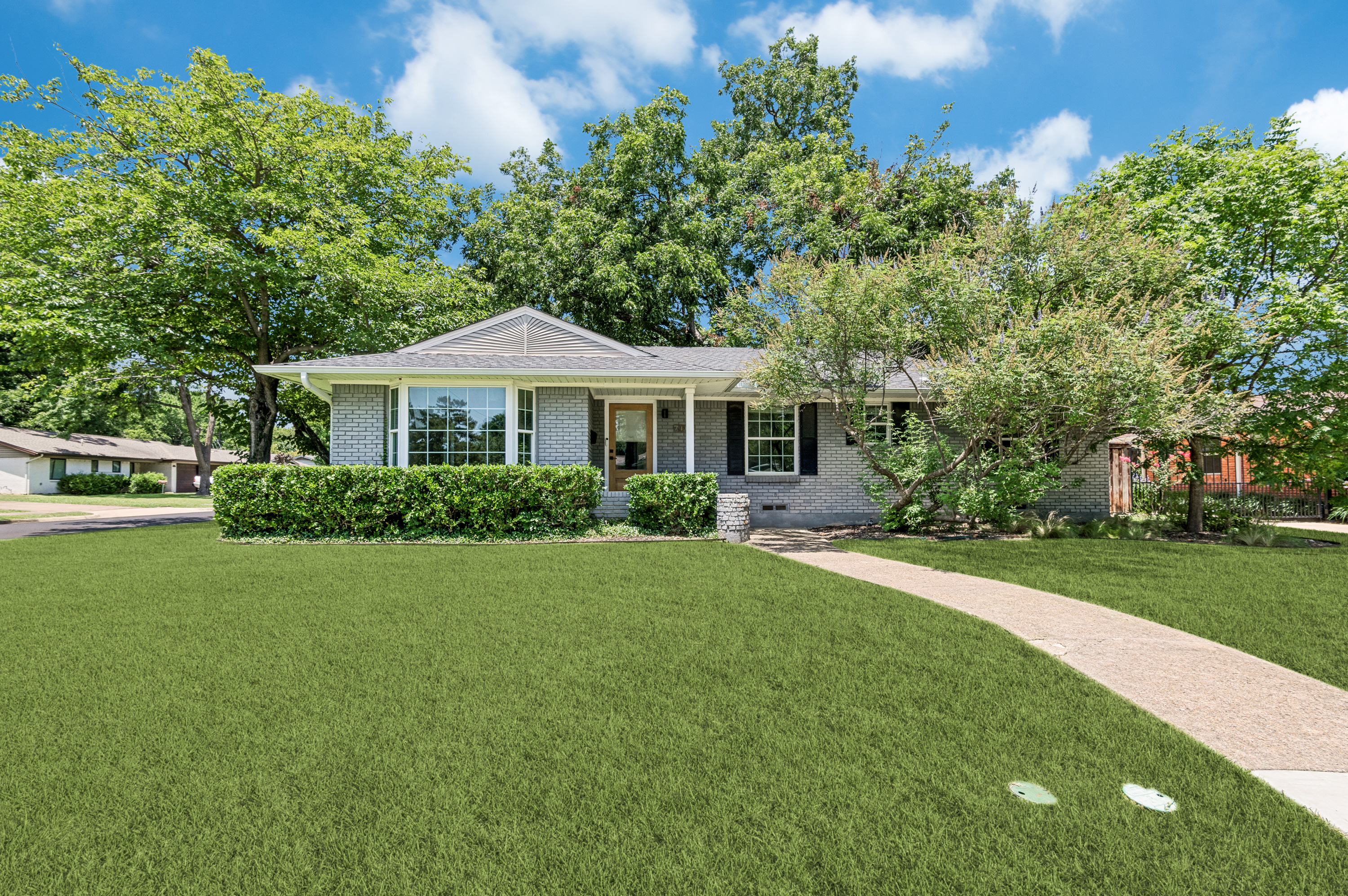 7105 Bennington Drive Dallas TX 75214