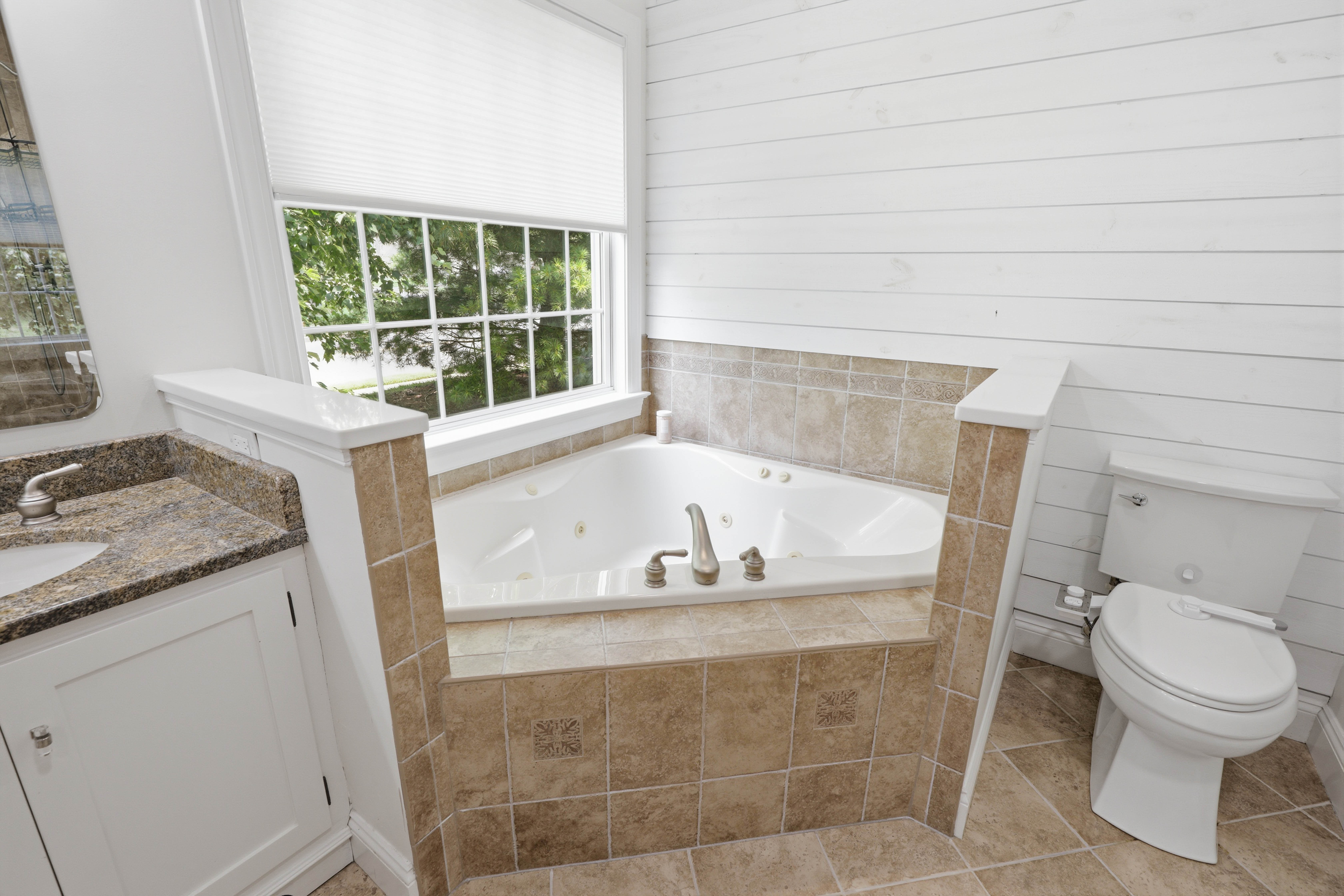 1146 S Bristol Drive Lititz PA 17543