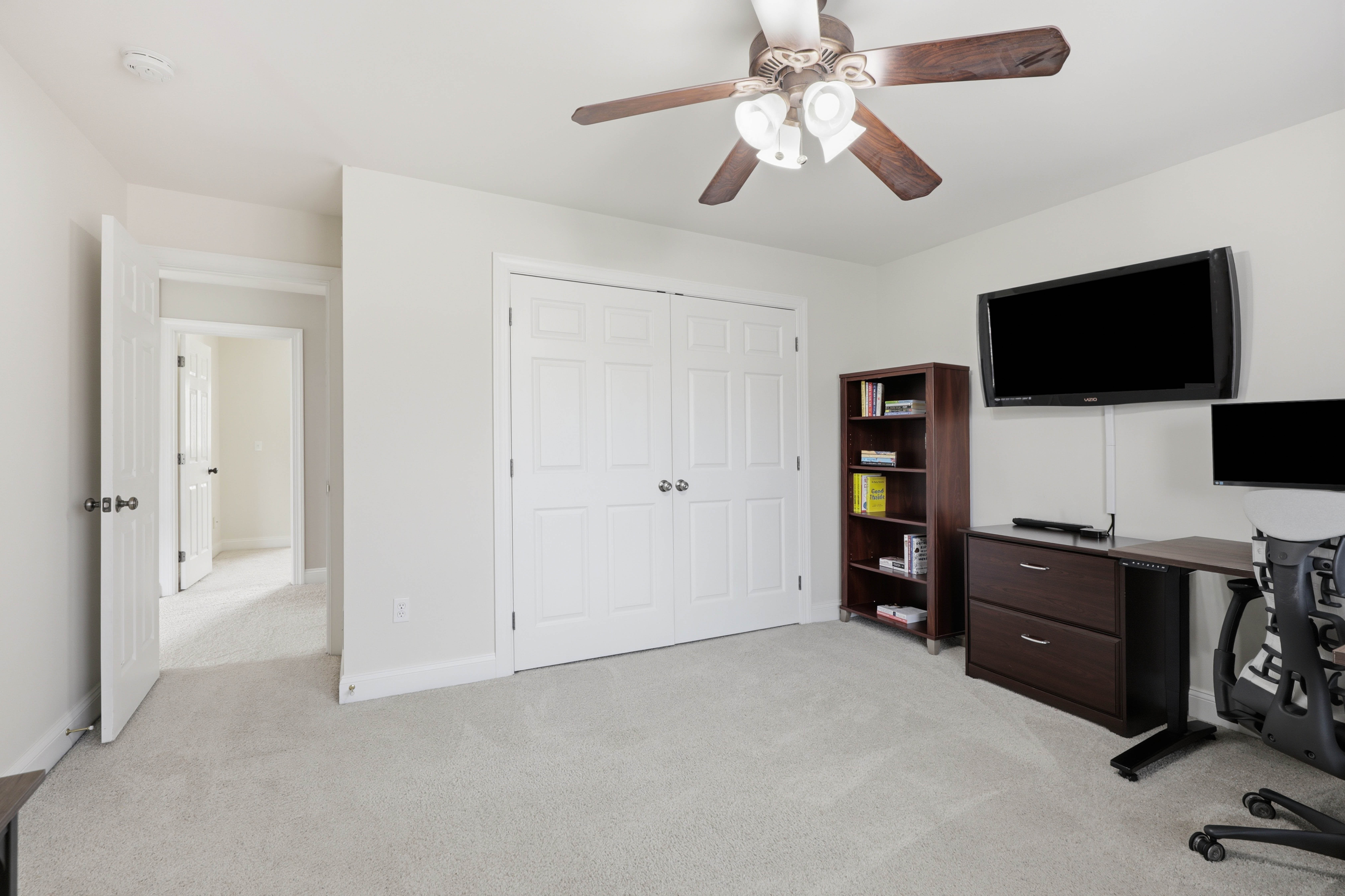 1146 S Bristol Drive Lititz PA 17543