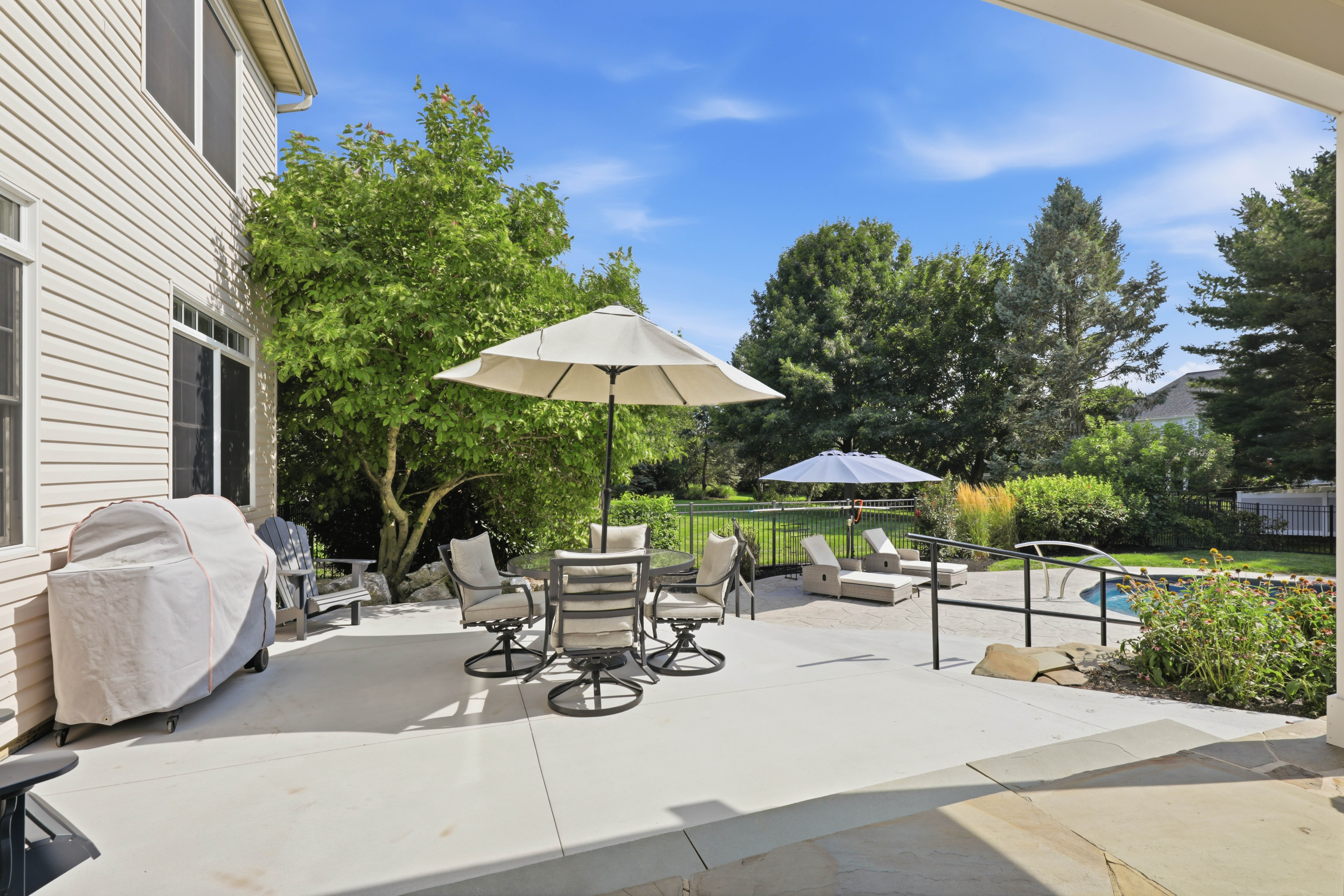 1146 S Bristol Drive Lititz PA 17543