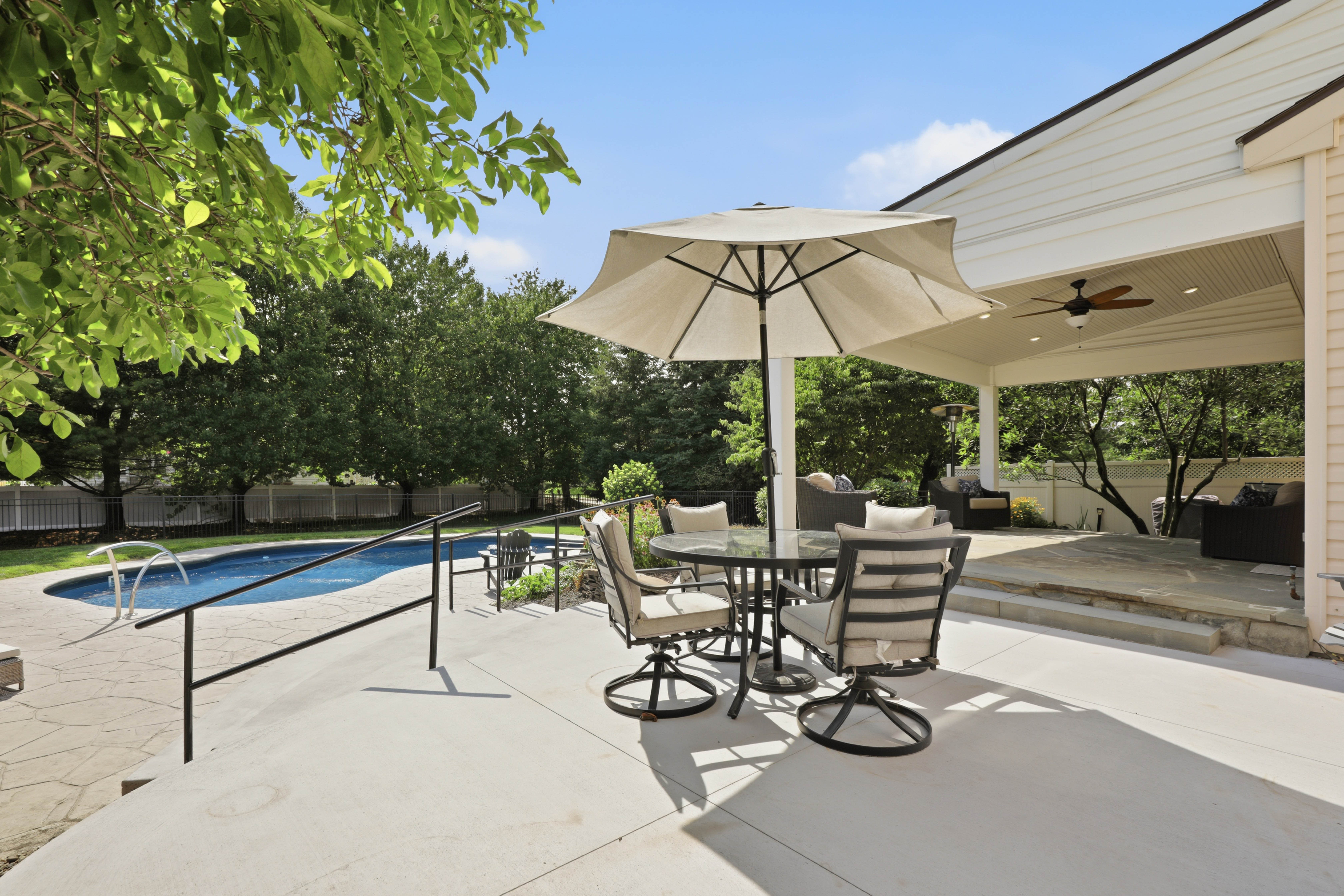 1146 S Bristol Drive Lititz PA 17543