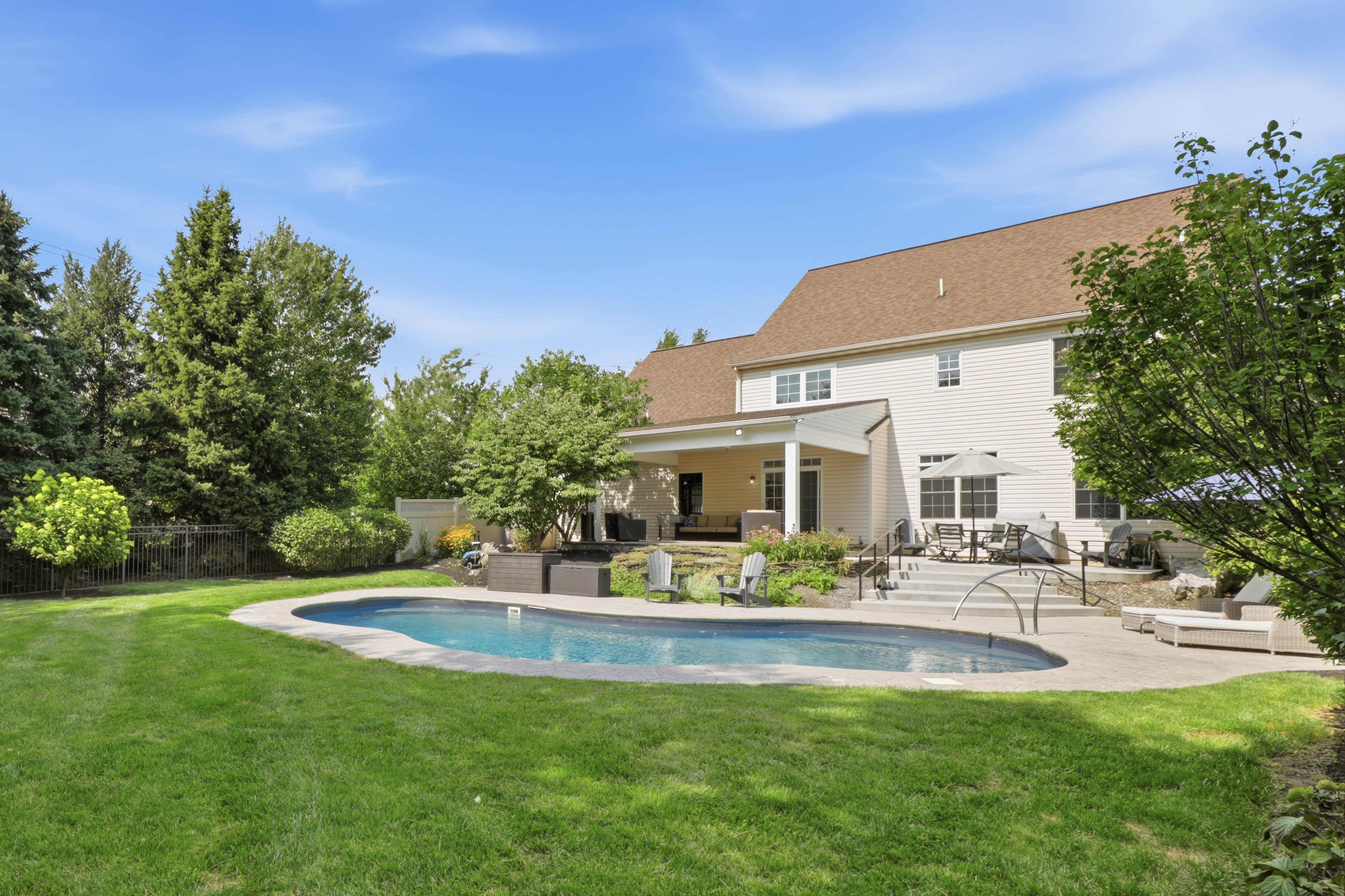 1146 S Bristol Drive Lititz PA 17543