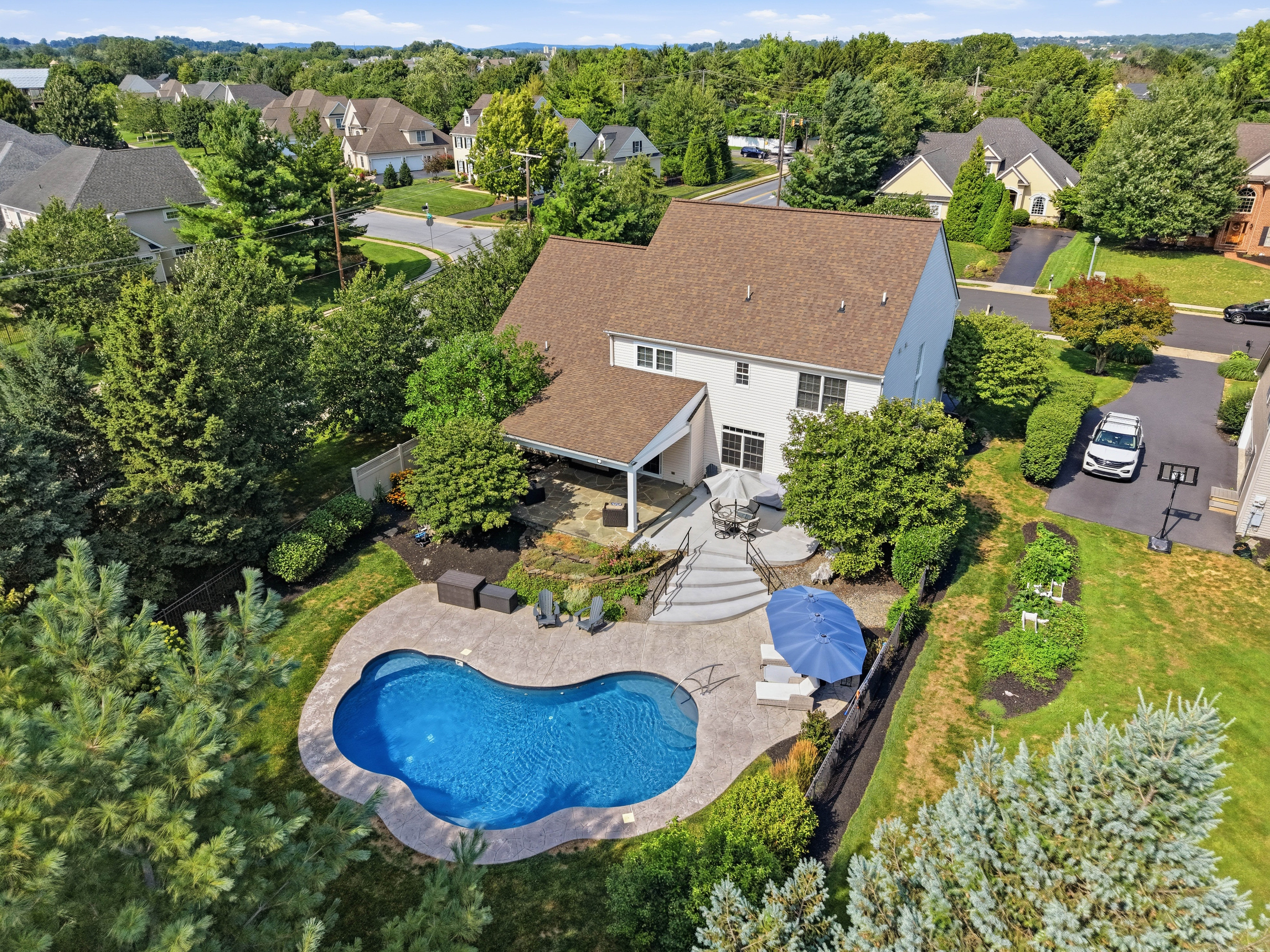 1146 S Bristol Drive Lititz PA 17543