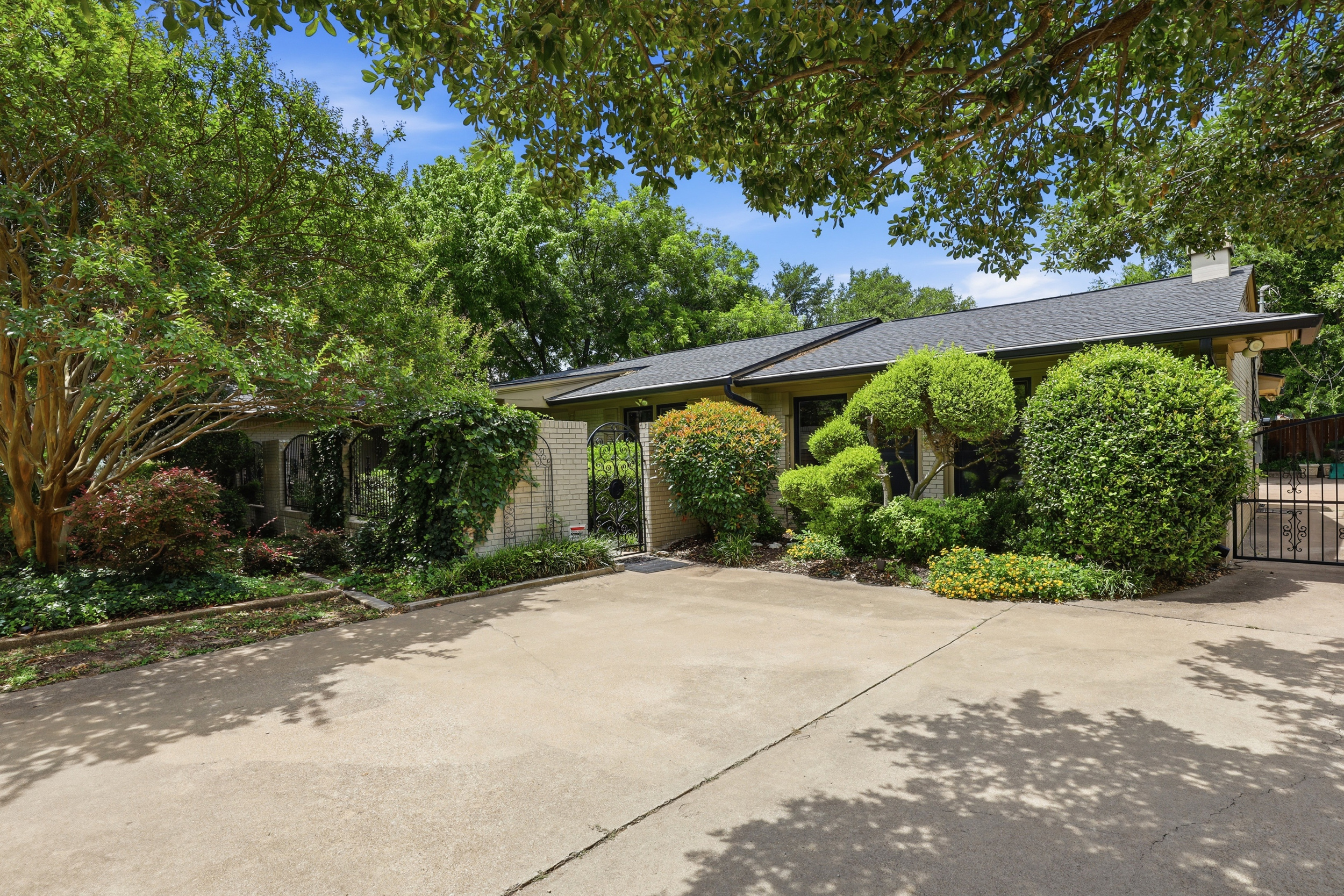 4004 Angus Drive Fort Worth TX 76116