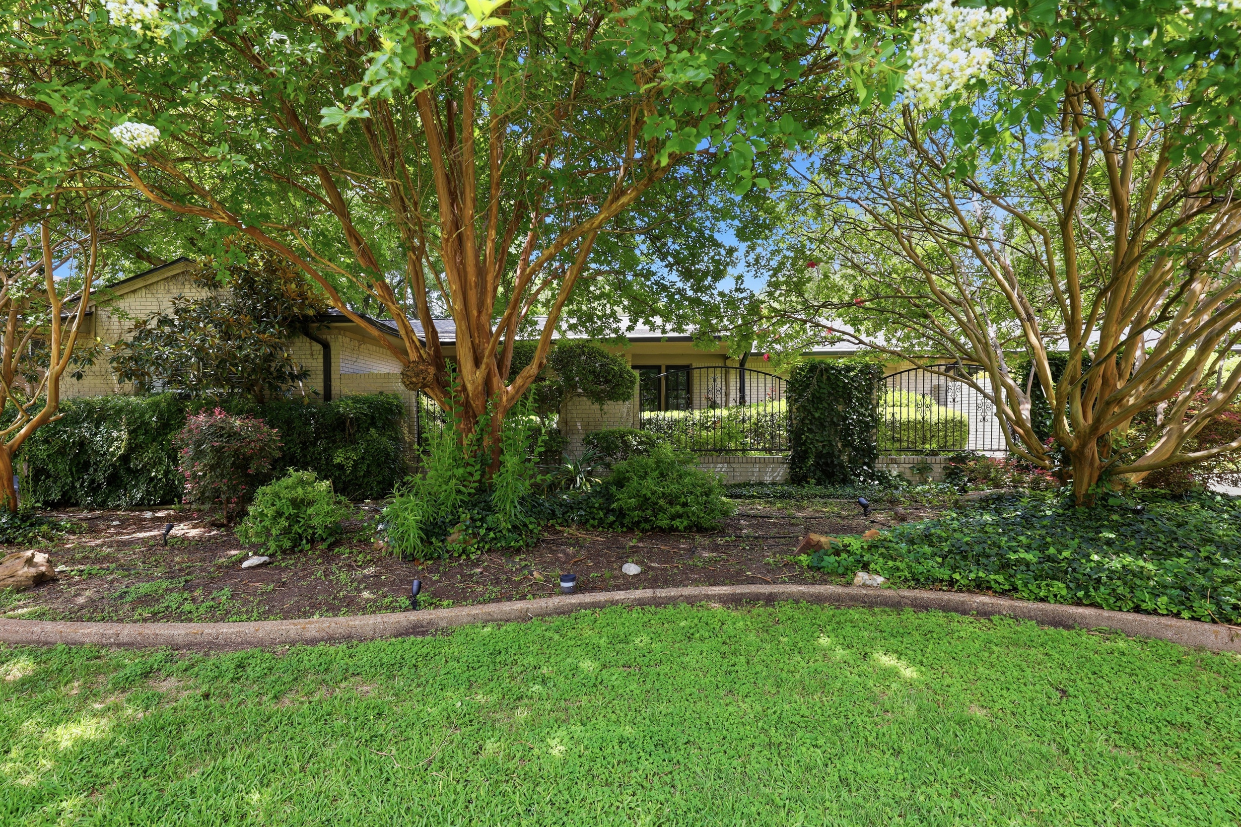 4004 Angus Drive Fort Worth TX 76116